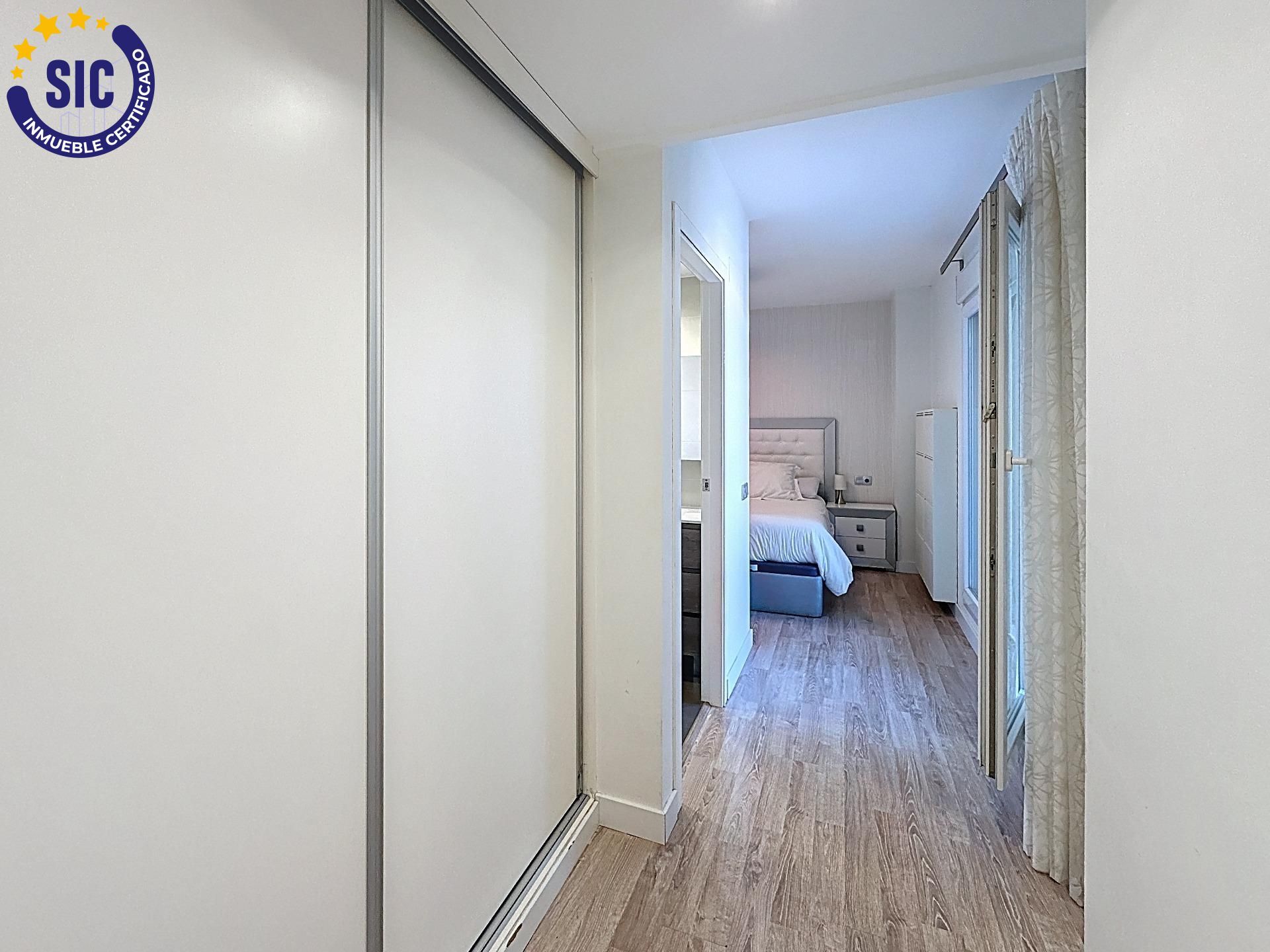 ¡Vive el cielo de Massanassa! Espectacular ático con terraza, barbacoa y ubicación estratégica