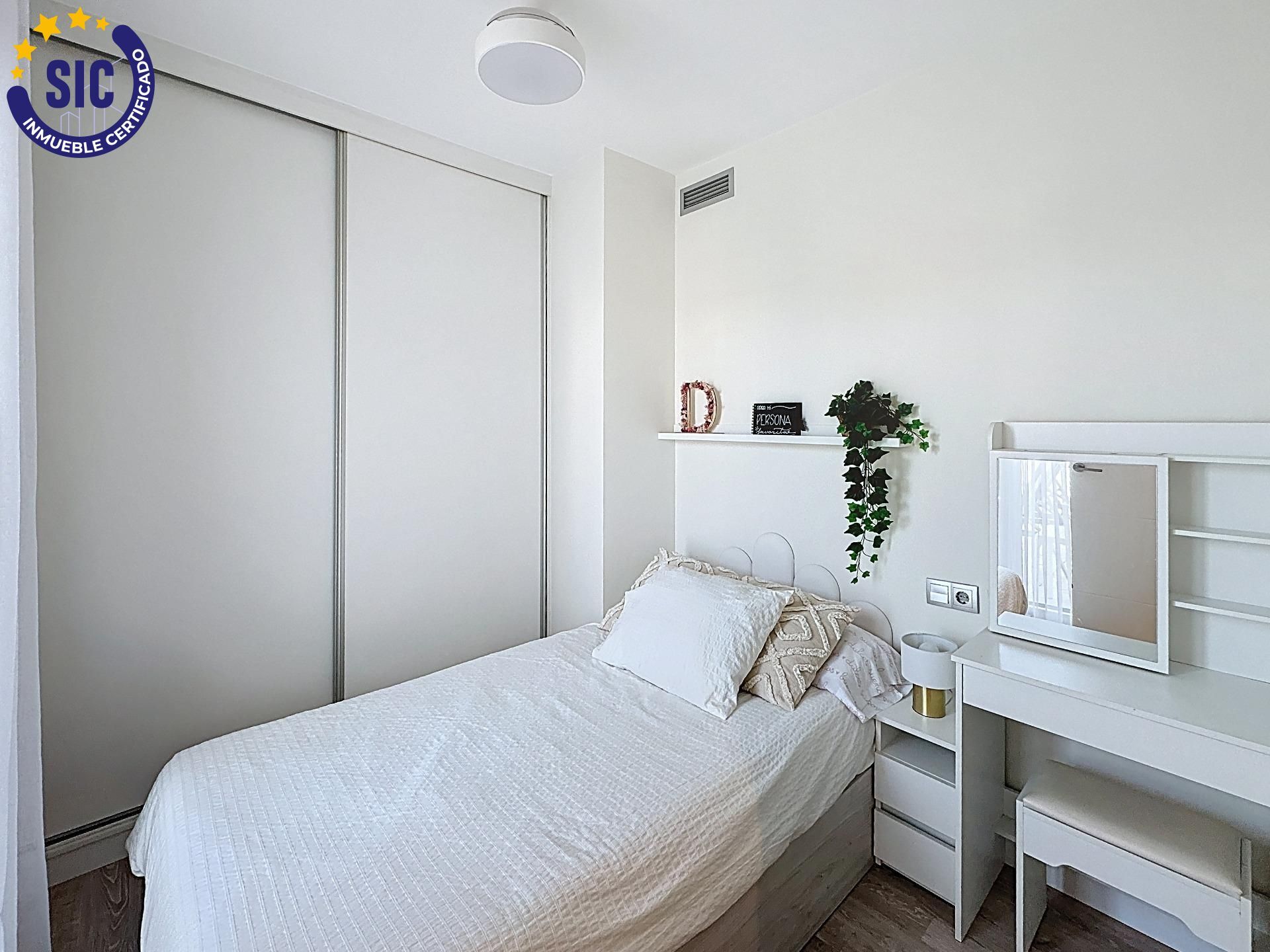 ¡Vive el cielo de Massanassa! Espectacular ático con terraza, barbacoa y ubicación estratégica