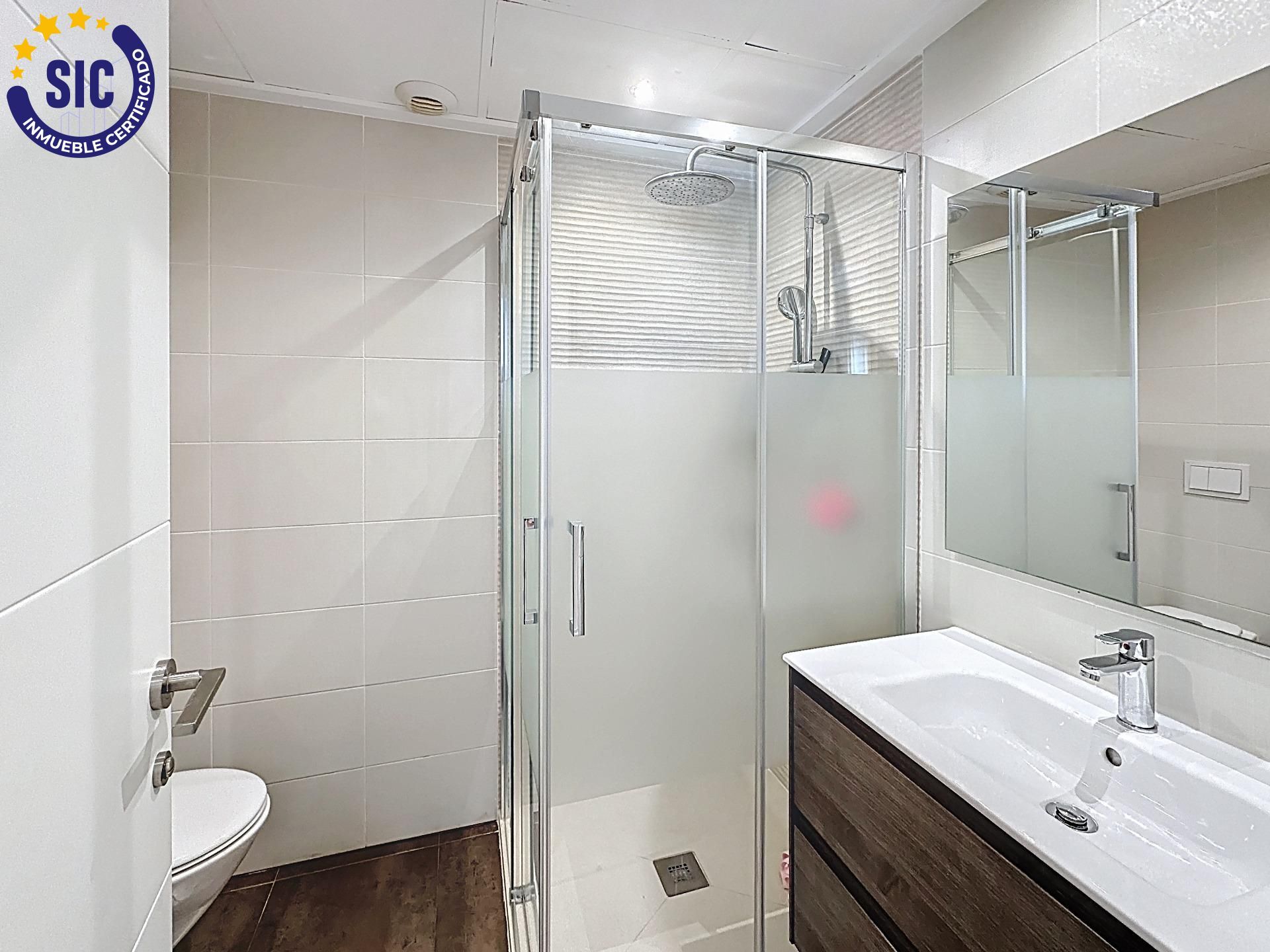 ¡Vive el cielo de Massanassa! Espectacular ático con terraza, barbacoa y ubicación estratégica