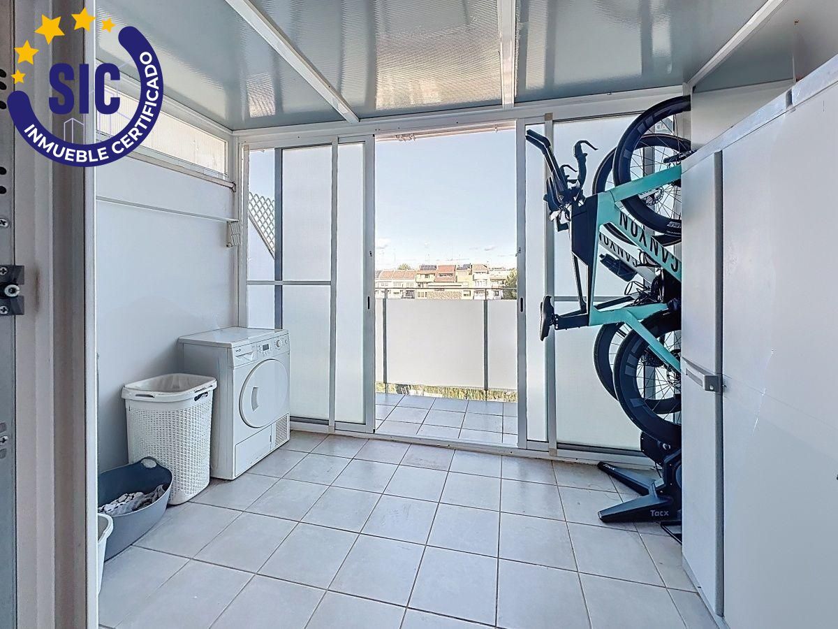 ¡Vive el cielo de Massanassa! Espectacular ático con terraza, barbacoa y ubicación estratégica