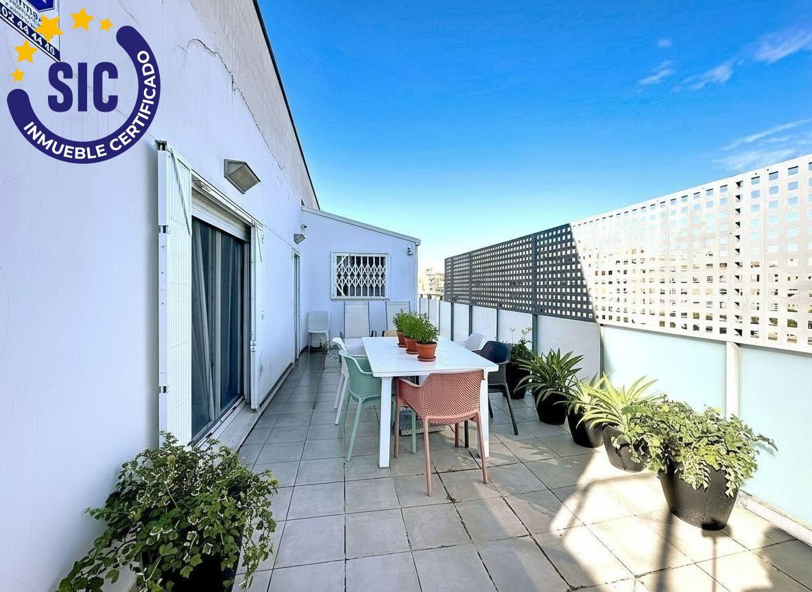 ¡Vive el cielo de Massanassa! Espectacular ático con terraza, barbacoa y ubicación estratégica