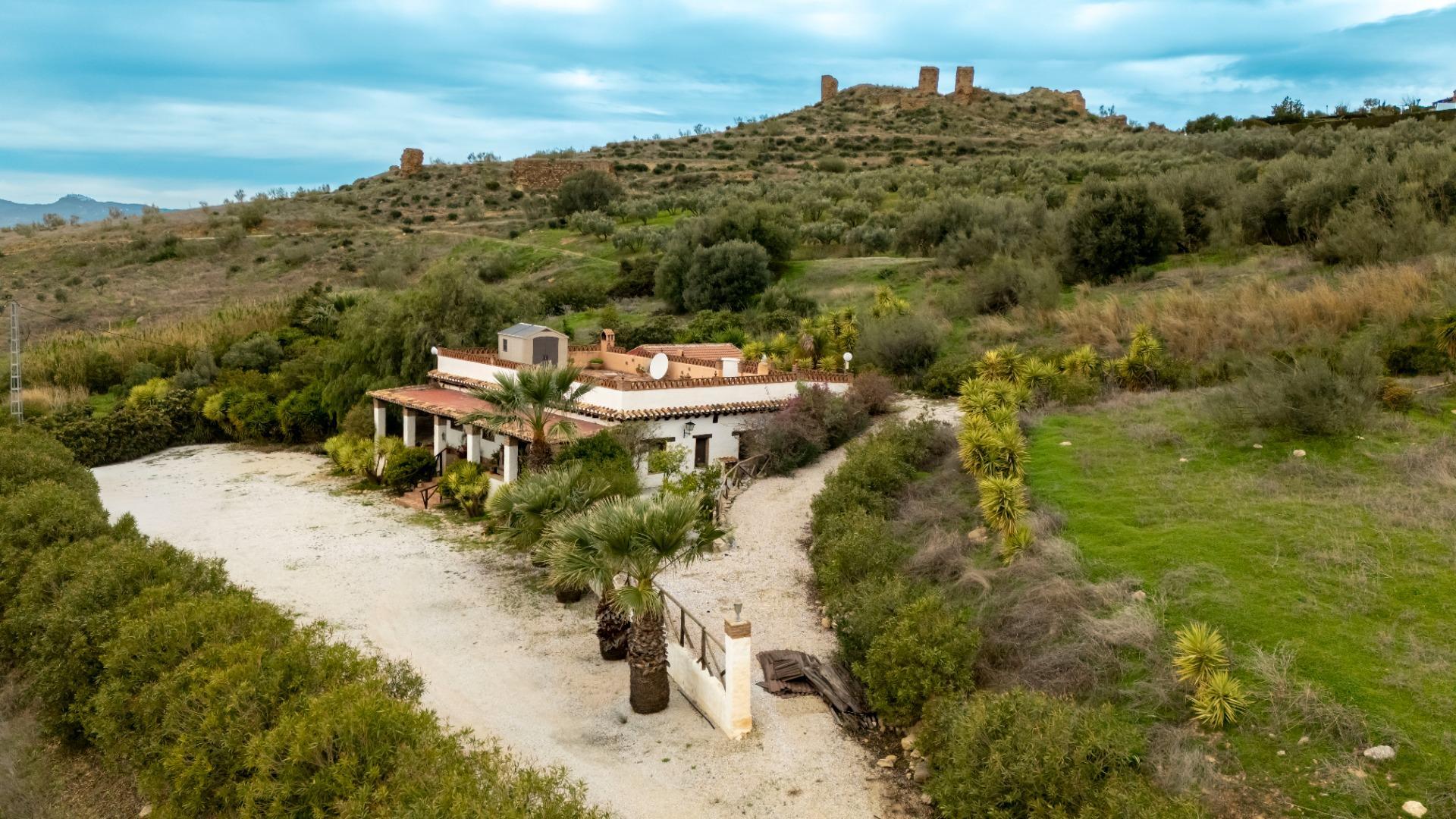FANTÁSTICA VILLA EN VENTA BAJA ALCAUCIN