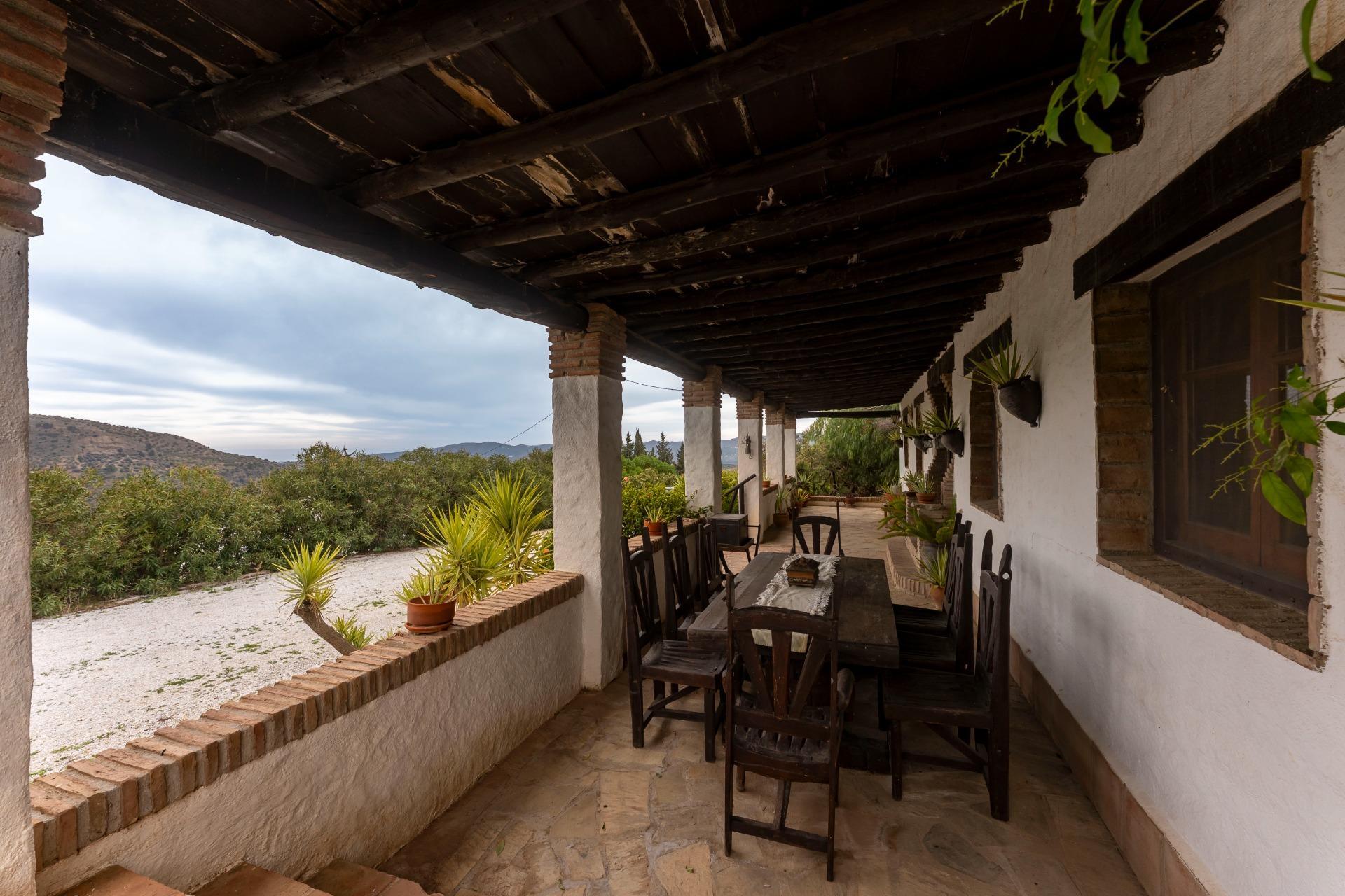 FANTÁSTICA VILLA EN VENTA BAJA ALCAUCIN