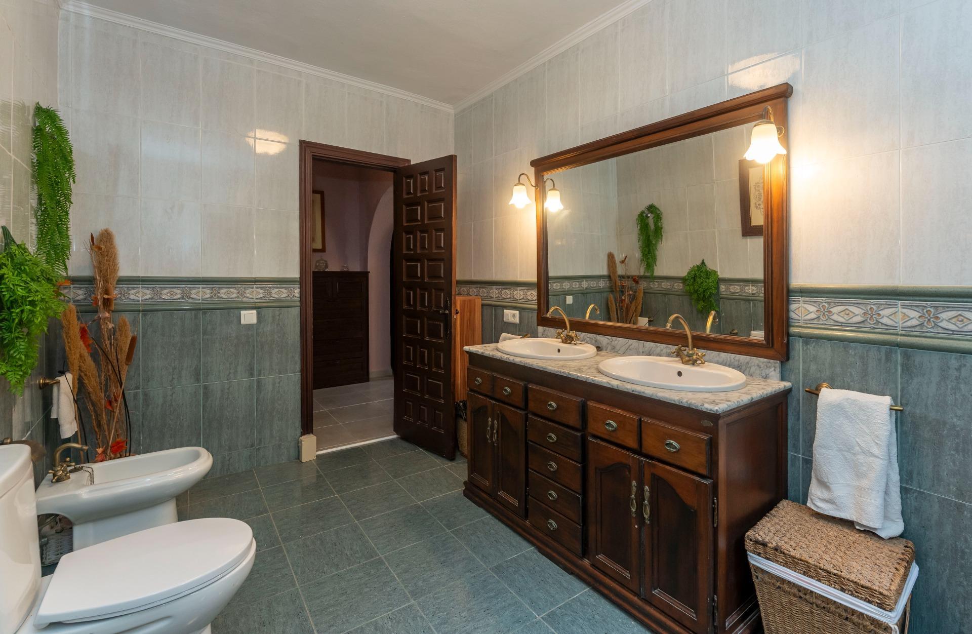 FANTÁSTICA VILLA EN VENTA BAJA ALCAUCIN