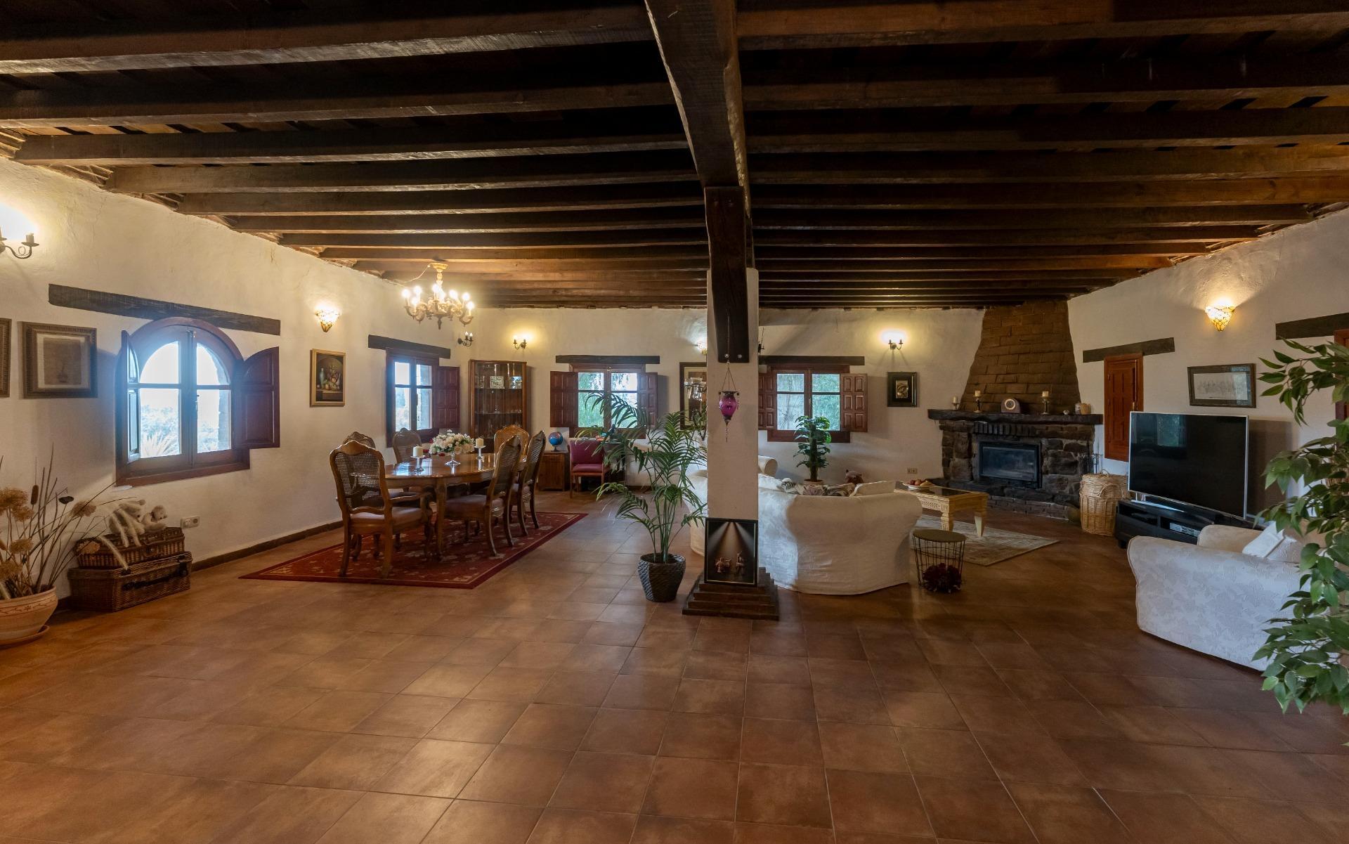 FANTÁSTICA VILLA EN VENTA BAJA ALCAUCIN