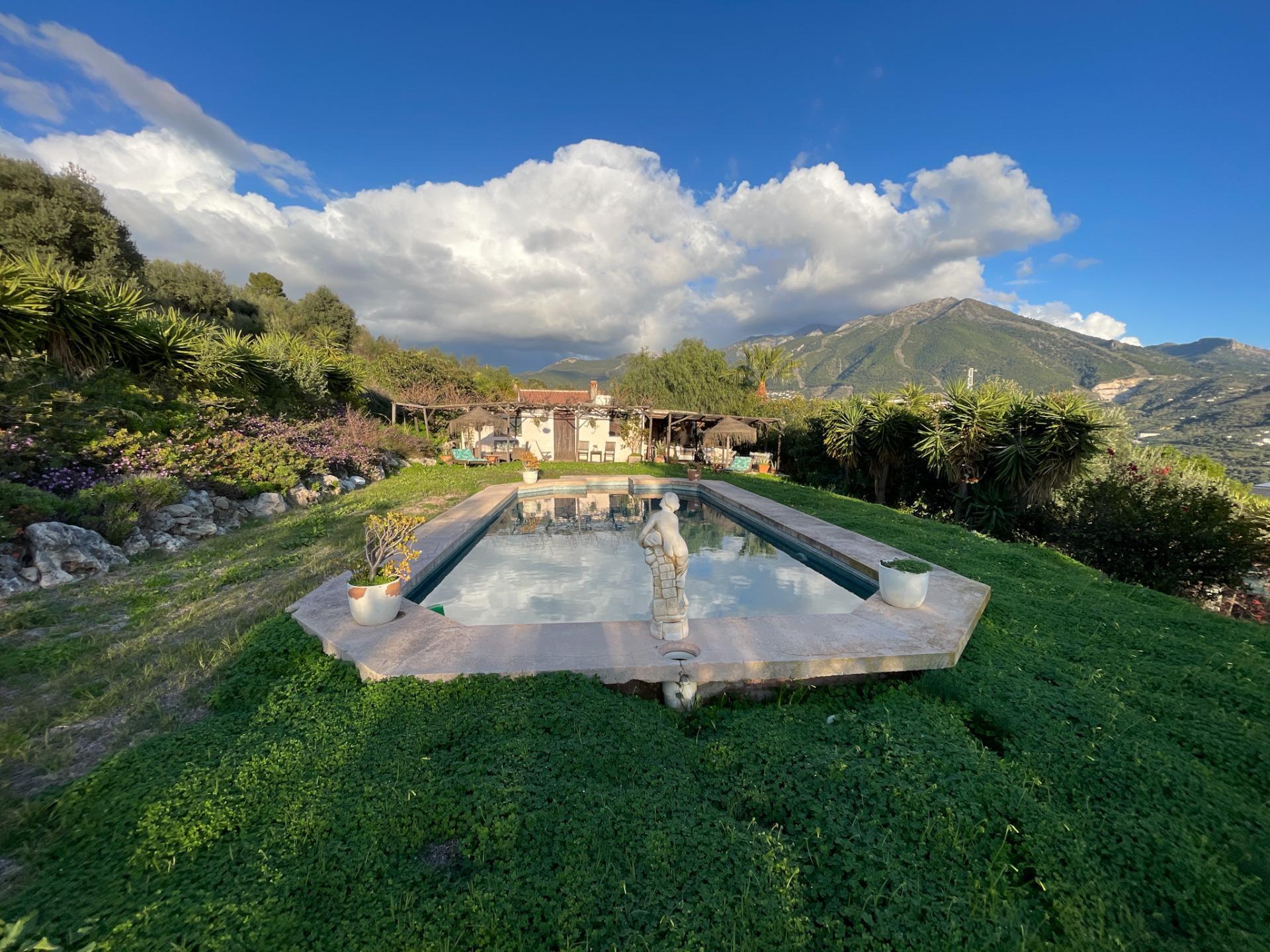 FANTÁSTICA VILLA EN VENTA BAJA ALCAUCIN