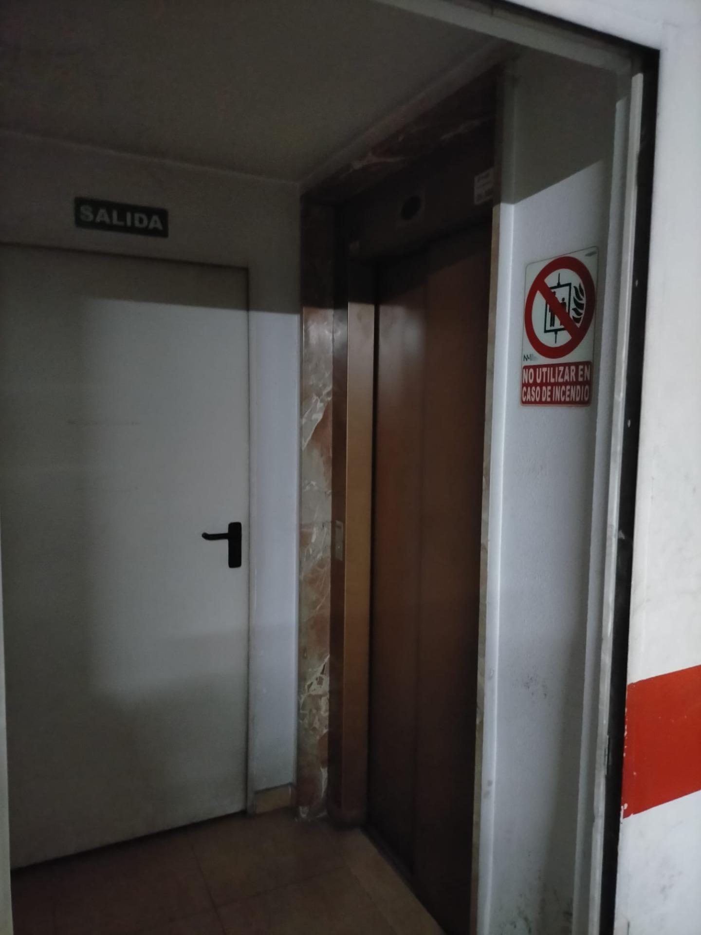 PLAZA de PARKING en AVDA, de LA VEGA - ORIHUELA