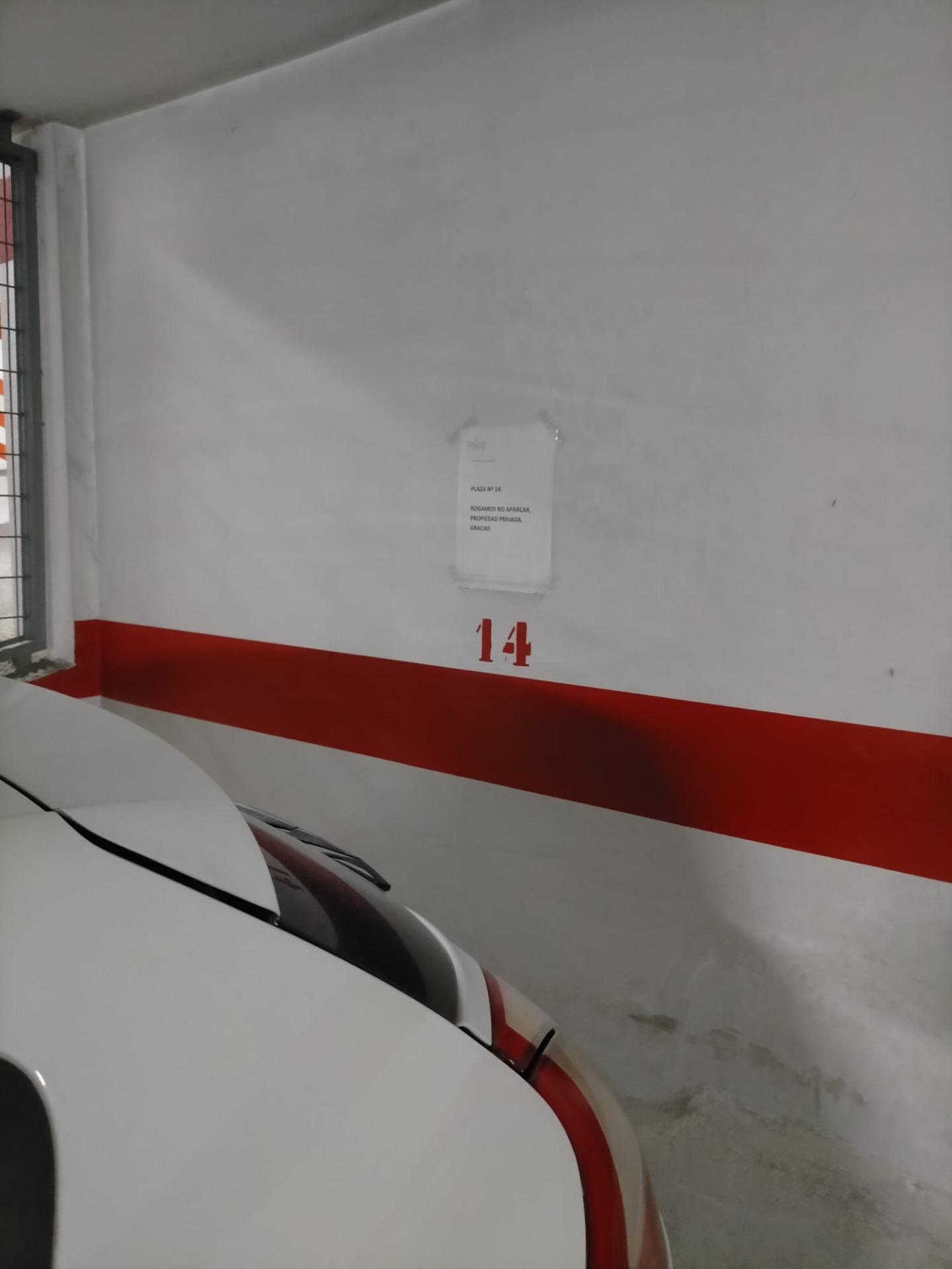 PLAZA de PARKING en AVDA, de LA VEGA - ORIHUELA