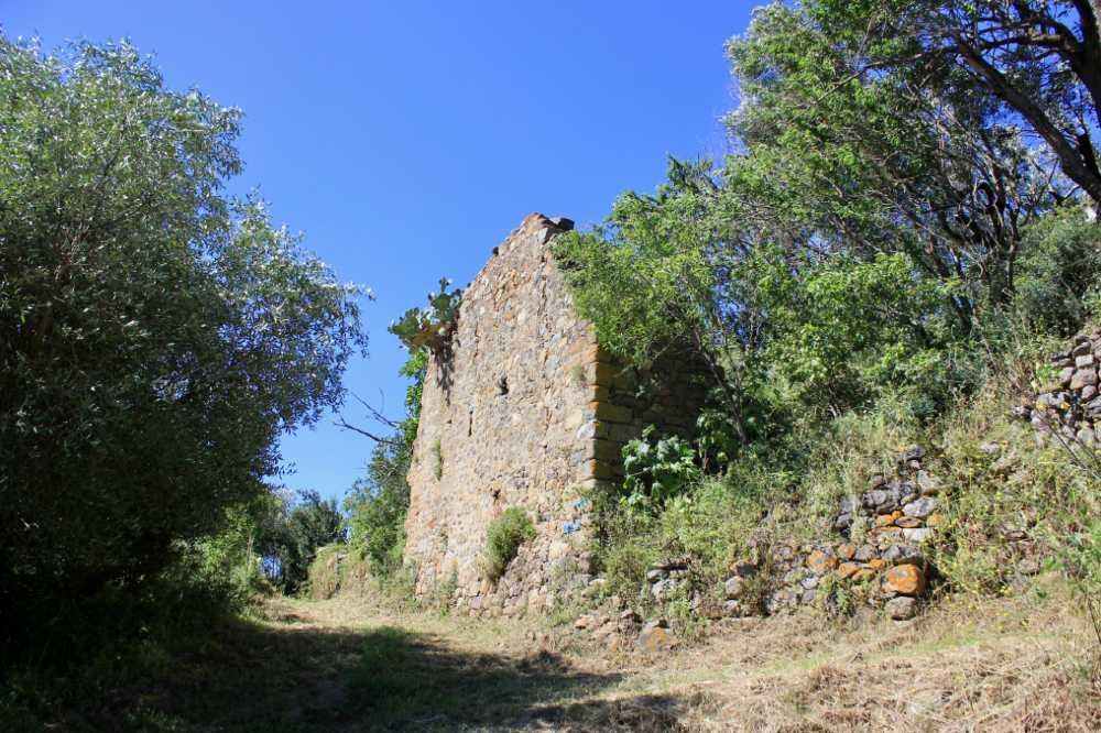 Masia en Ruinas -Vilartoli