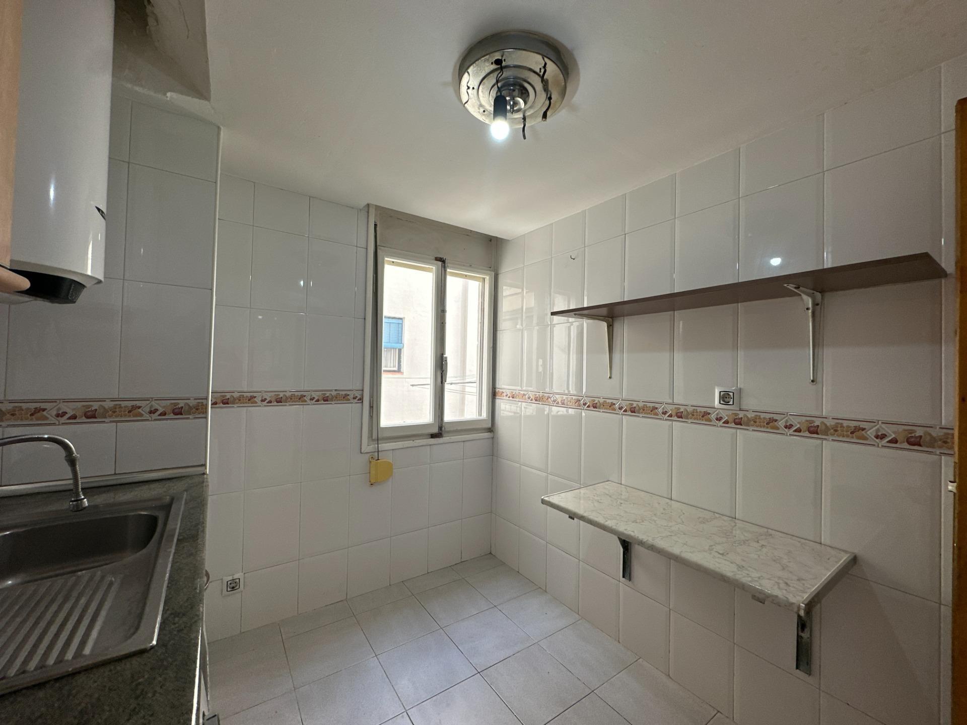 Toca el cielo de Zaragoza: 8ª planta con vistas privilegiadas y luz a raudales.