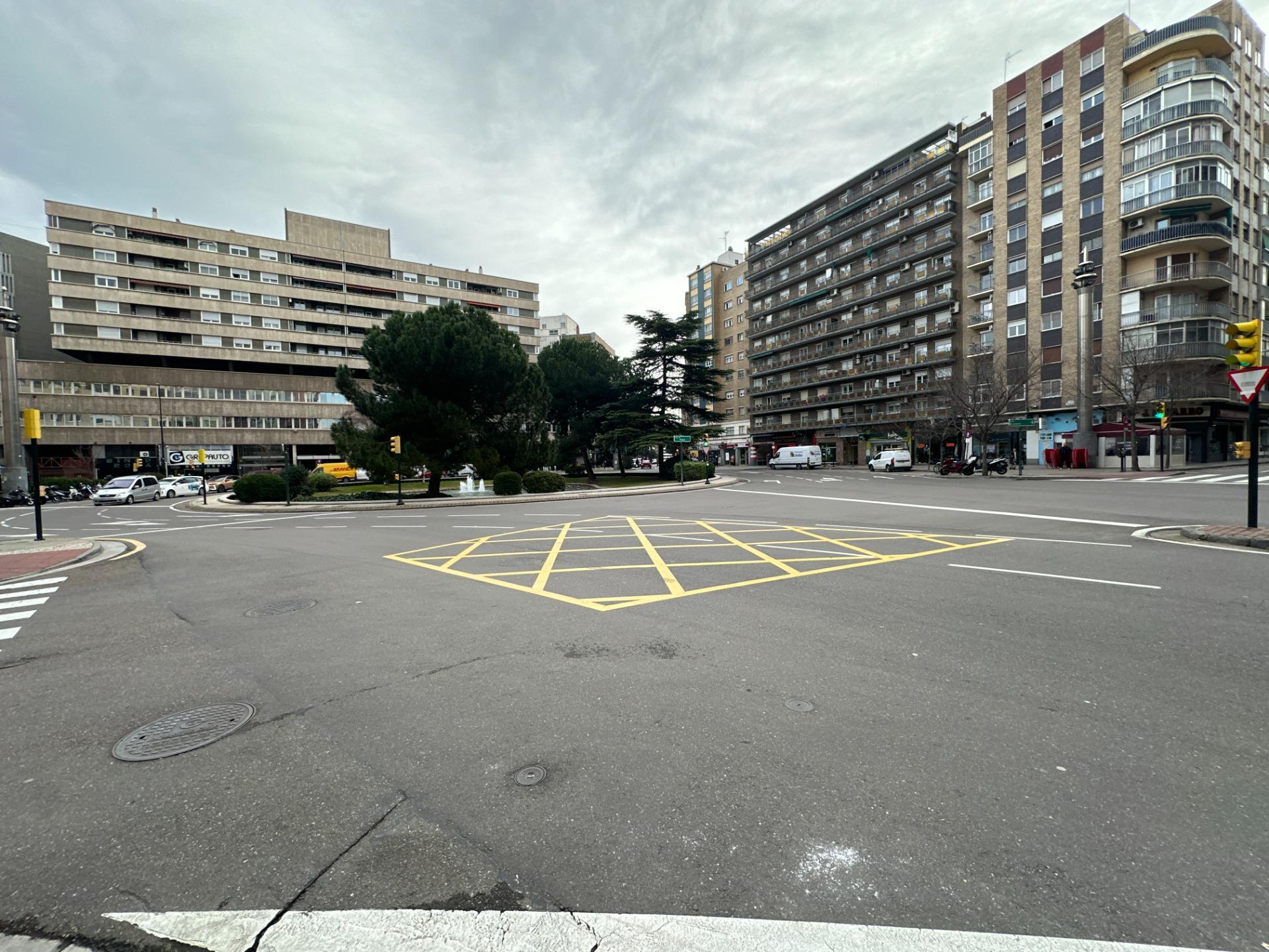 Toca el cielo de Zaragoza: 8ª planta con vistas privilegiadas y luz a raudales.