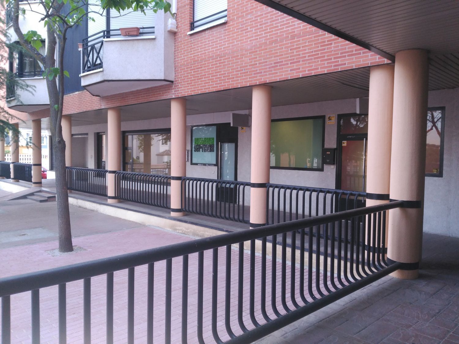 Negocios-Venta-Villaviciosa de OdÃ³n-2108357-Foto-3