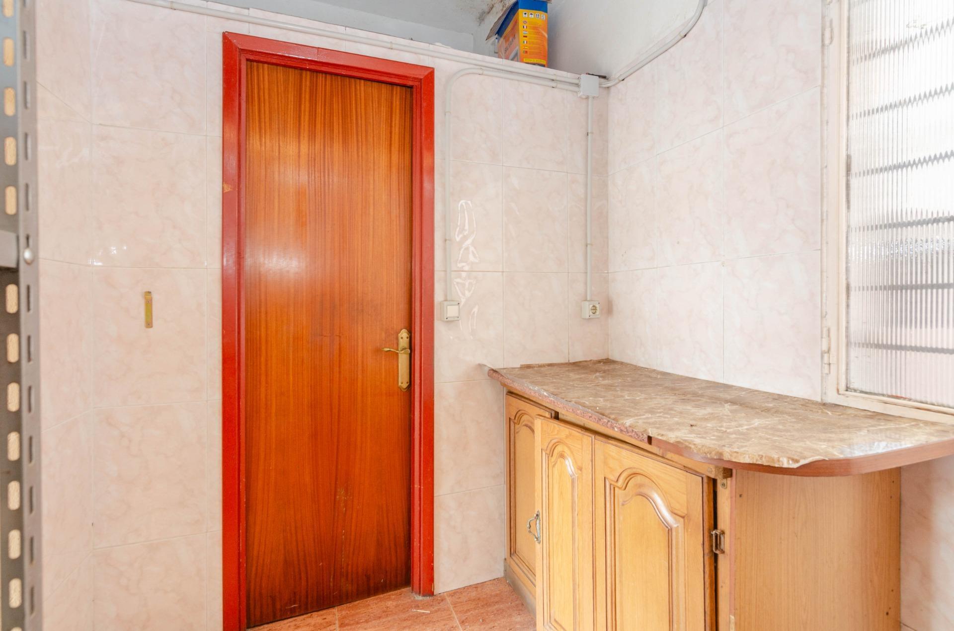 AQUI TIENES TU NEGOCIO EN EL CENTRO DE MIERES