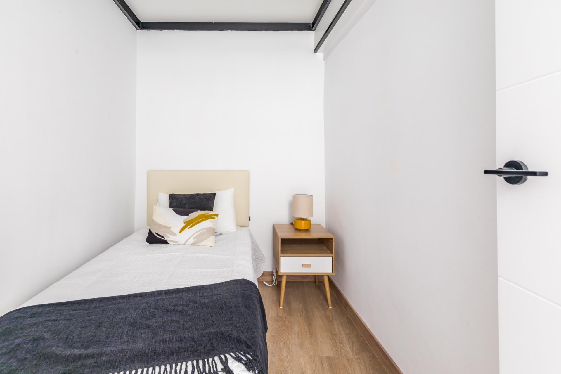 INVERSIÓN SEGURA EN EL CORAZÓN DE MADRID: PISO EN CALLE FUENCARRAL CON RENTABILIDAD DEL 4%