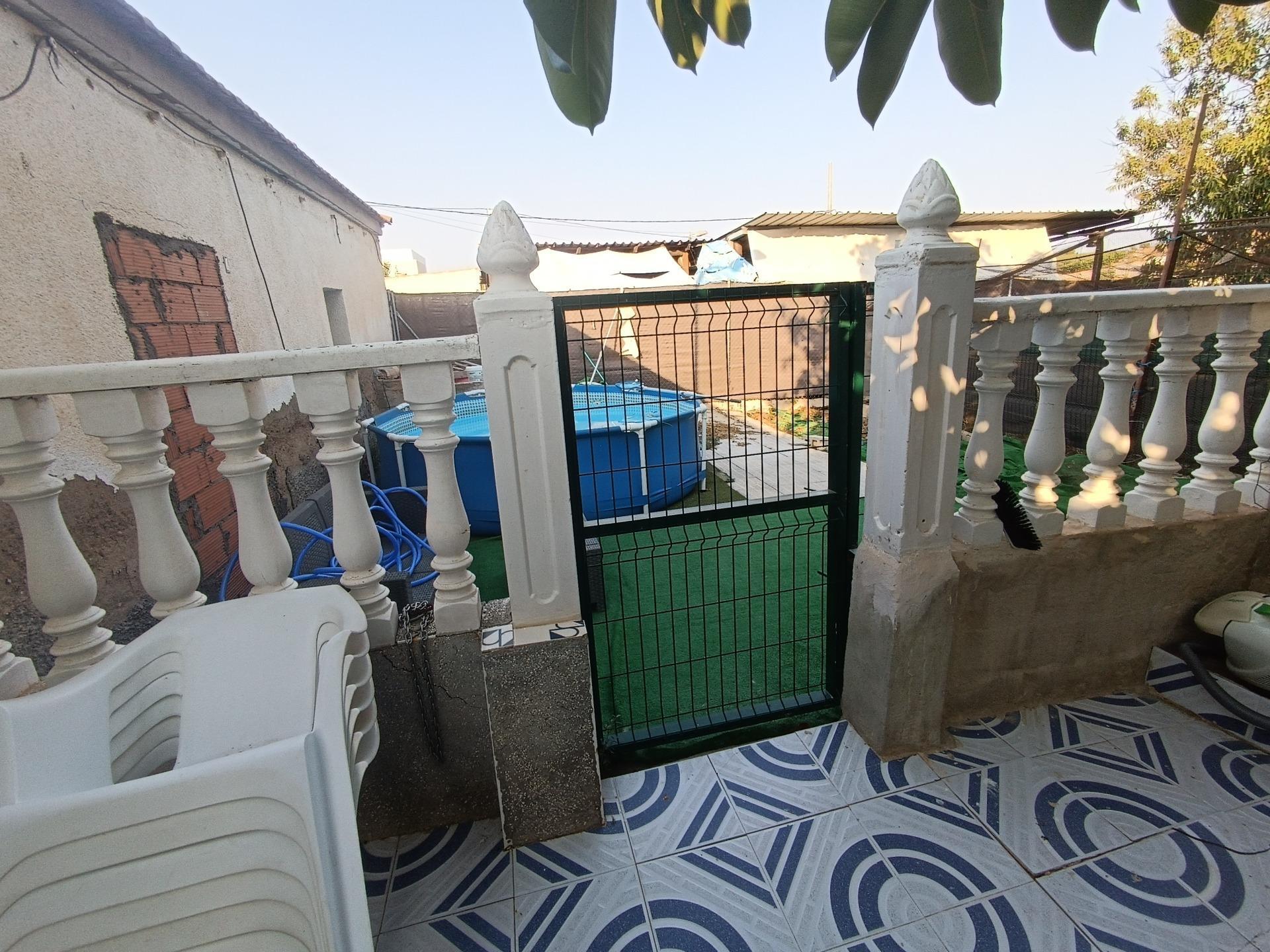 Casa con jardín en La Tercia