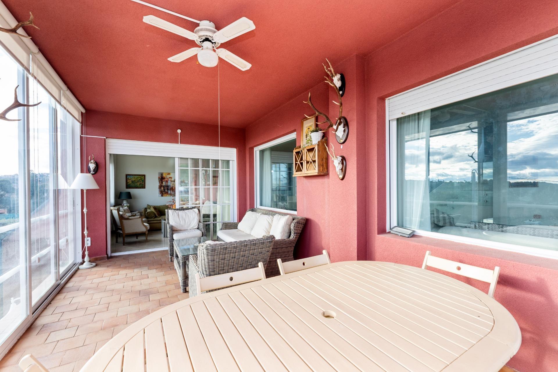 EXCLUSIVO CHALET PAREADO EN TORRELODONES