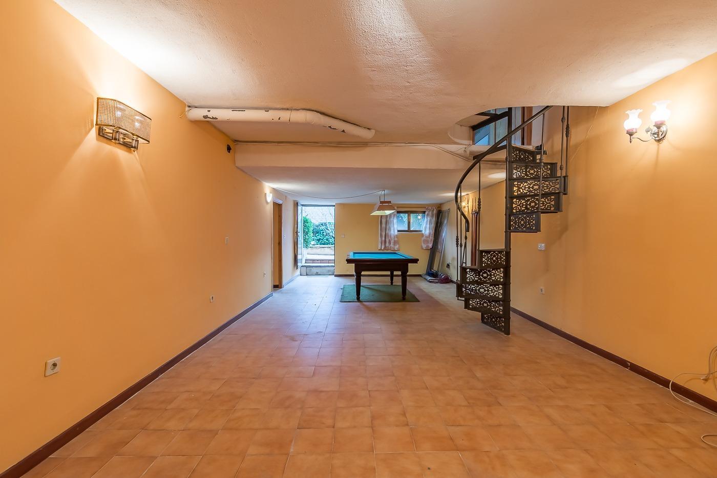 Impresionante chalet de esquina en La Navata, Galapagar - Ideal para Familias -