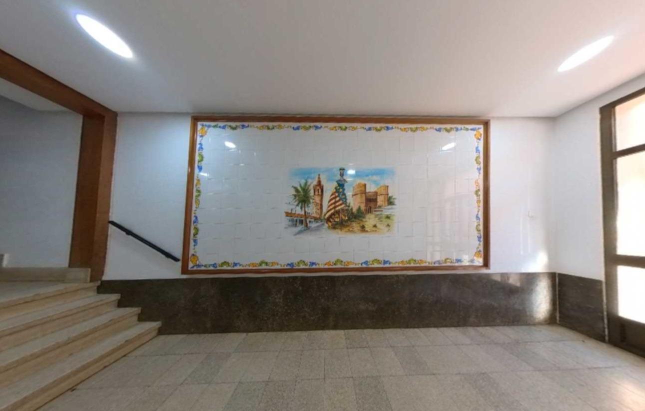 Piso semireformado en Puçol