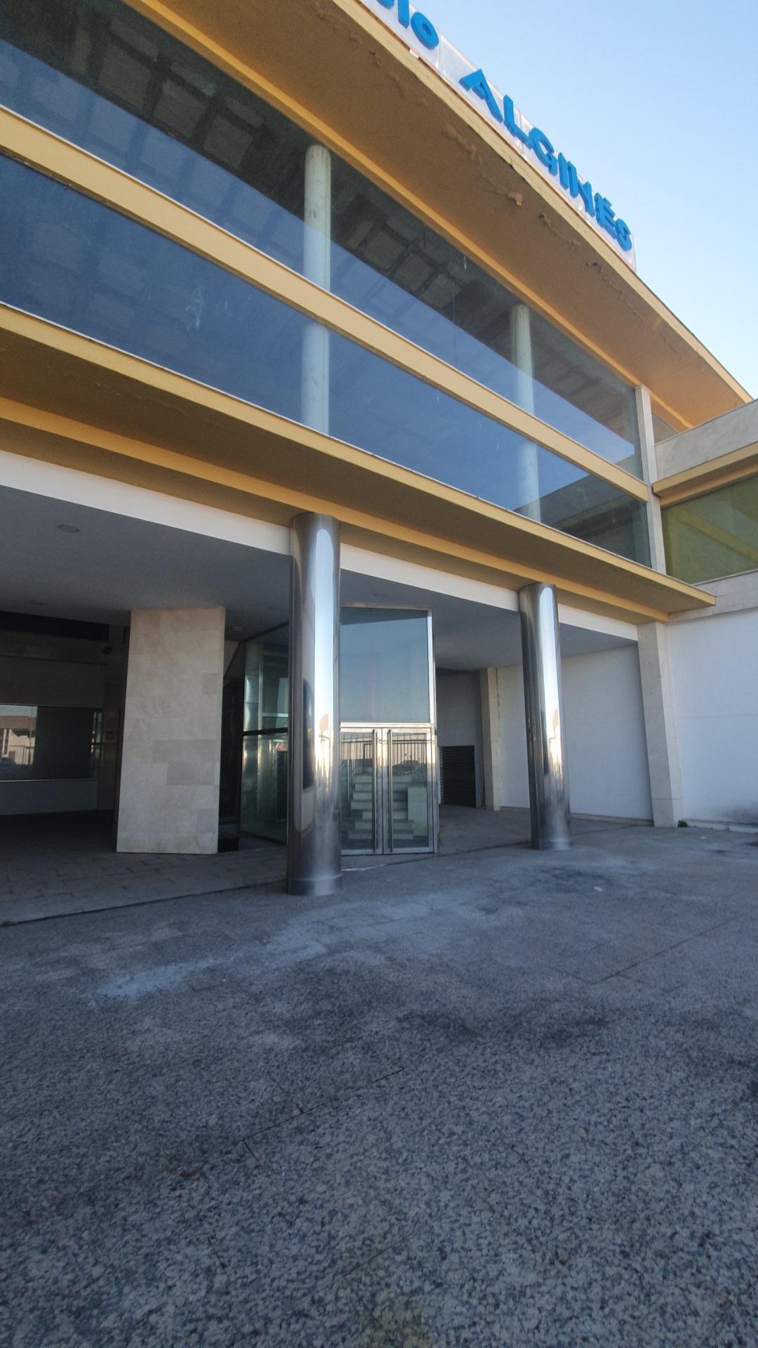 LOCAL COMERCIAL/ NAVE EN VENTA