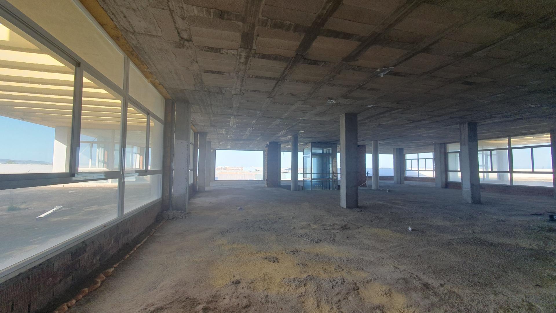 LOCAL COMERCIAL/ NAVE EN VENTA