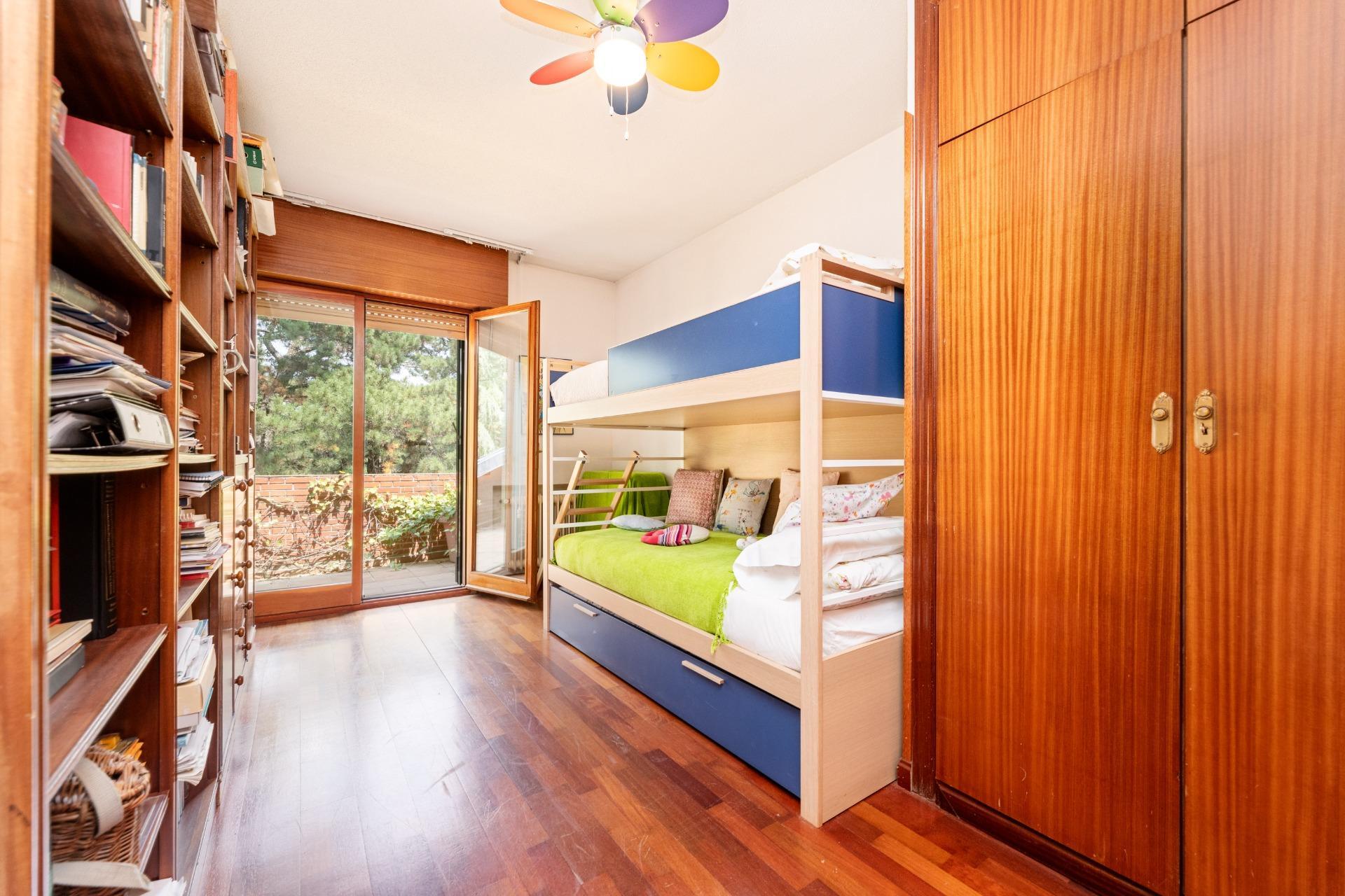 MAGNÍFICO CHALET INDEPENDIENTE EN URBANIZACIÓN EXCLUSIVA CON PISCINA JUNTO A LA COLONIA TORRELODONES