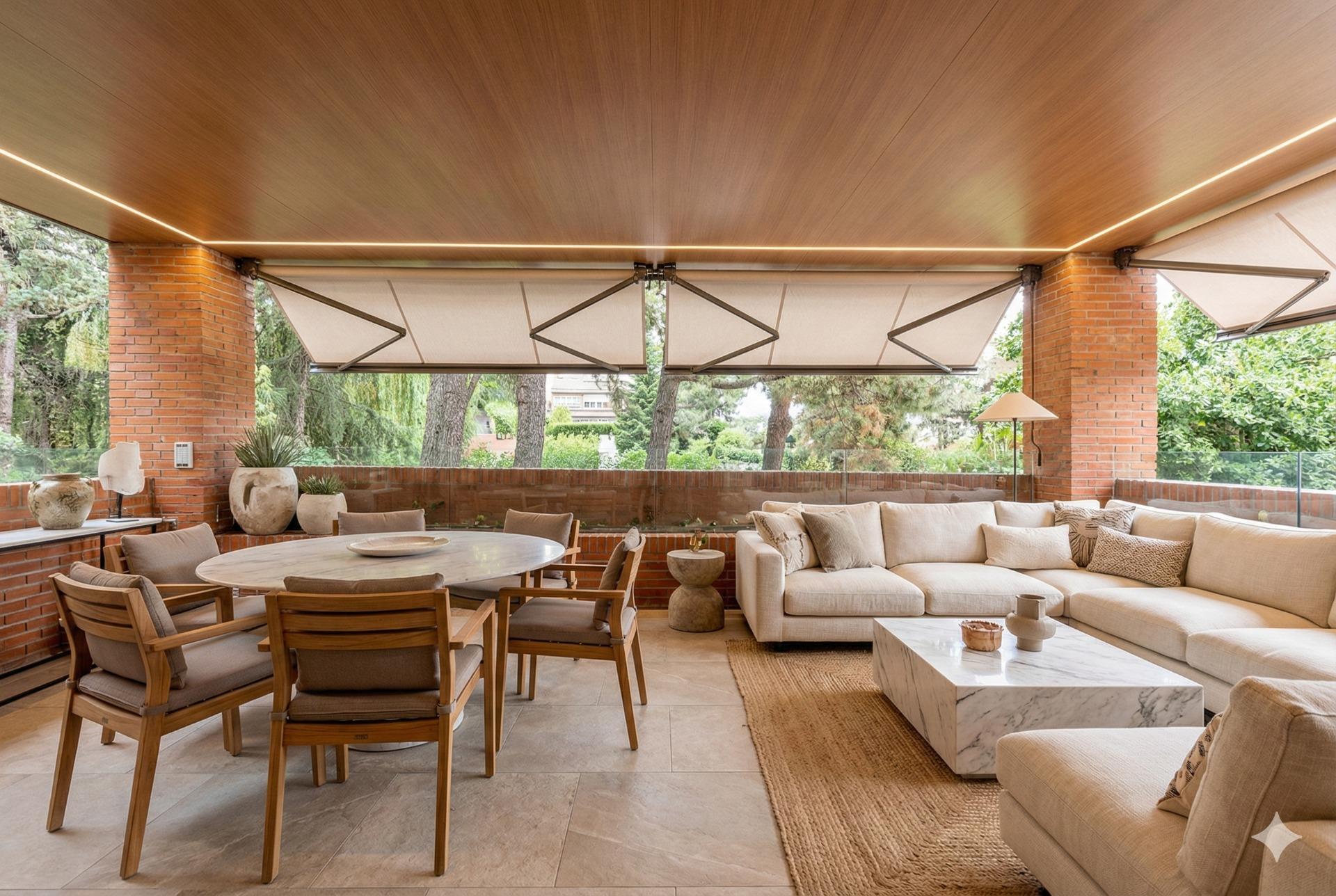 MAGNÍFICO CHALET INDEPENDIENTE EN URBANIZACIÓN EXCLUSIVA CON PISCINA JUNTO A LA COLONIA TORRELODONES