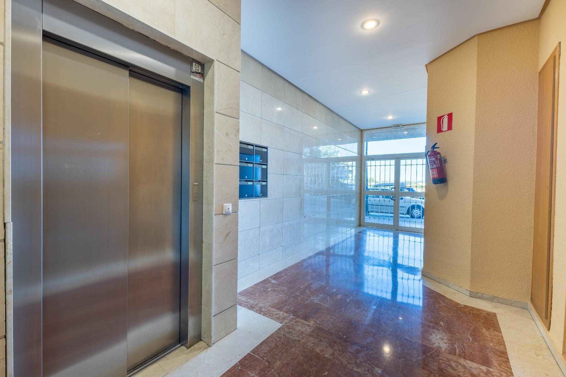 Tu hogar ideal en Torrent con terraza, garaje y ascensor! ?