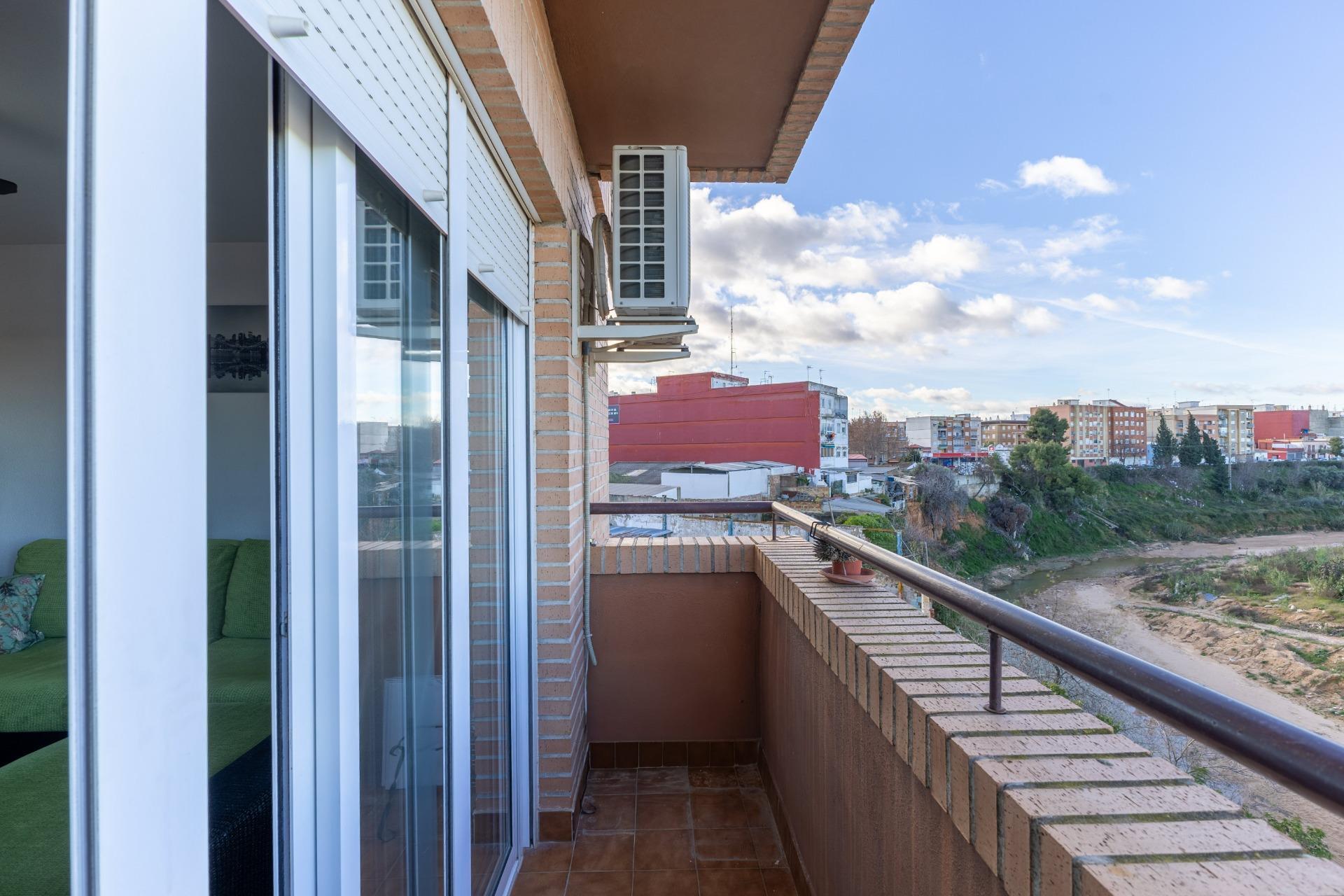 Tu hogar ideal en Torrent con terraza, garaje y ascensor! ?