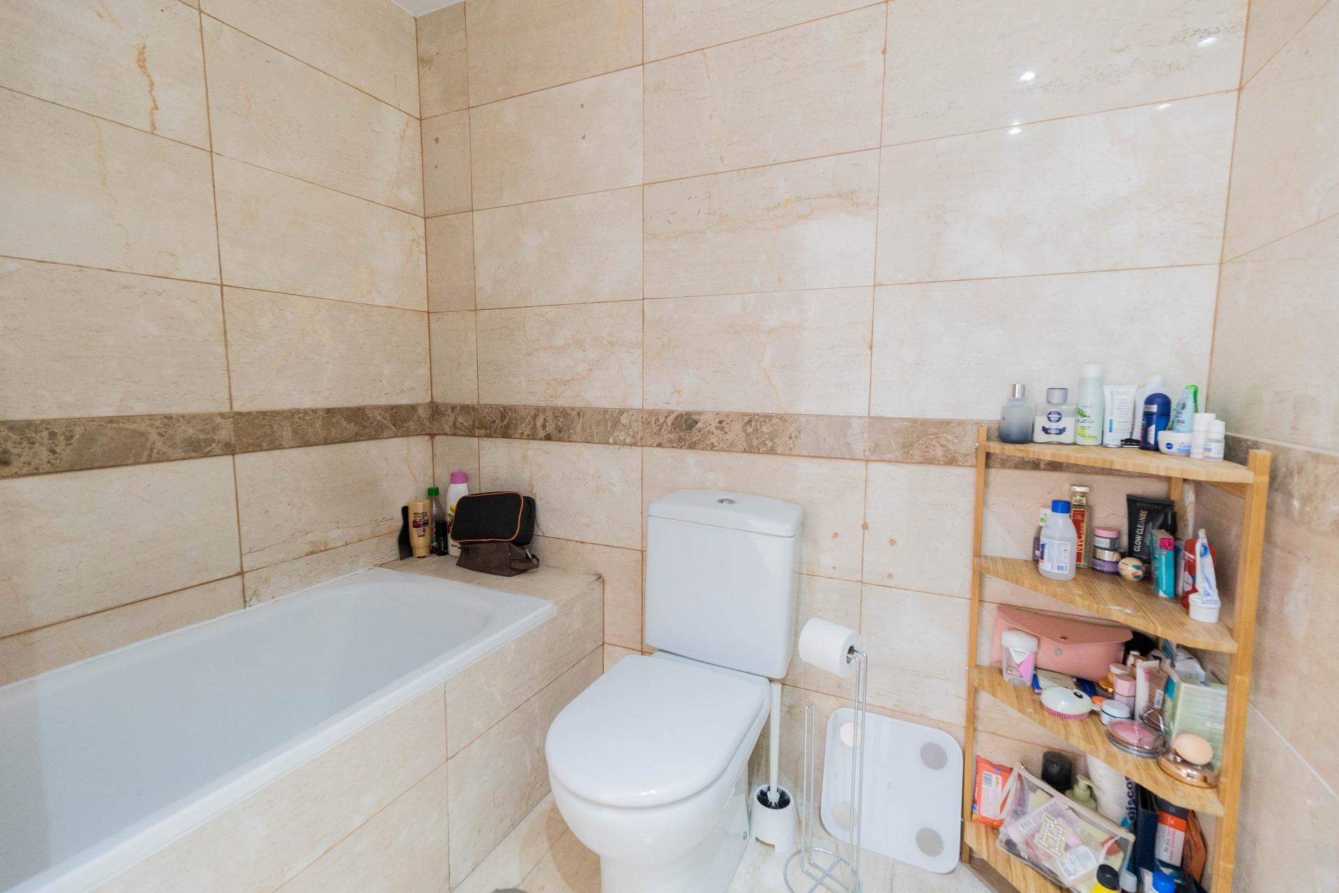 PISO A LA VENTA EN RIVIERA DEL SOL