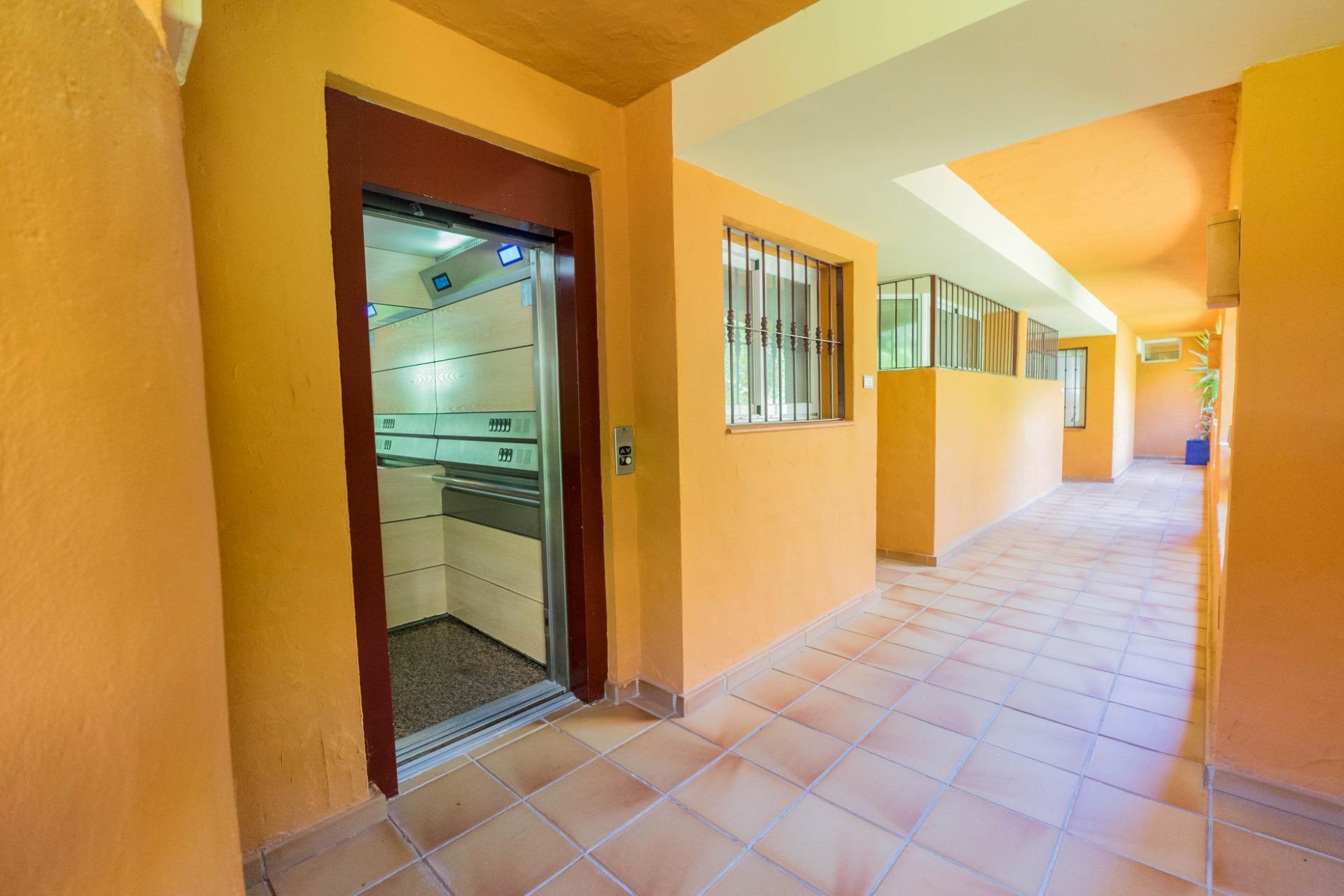 PISO A LA VENTA EN RIVIERA DEL SOL