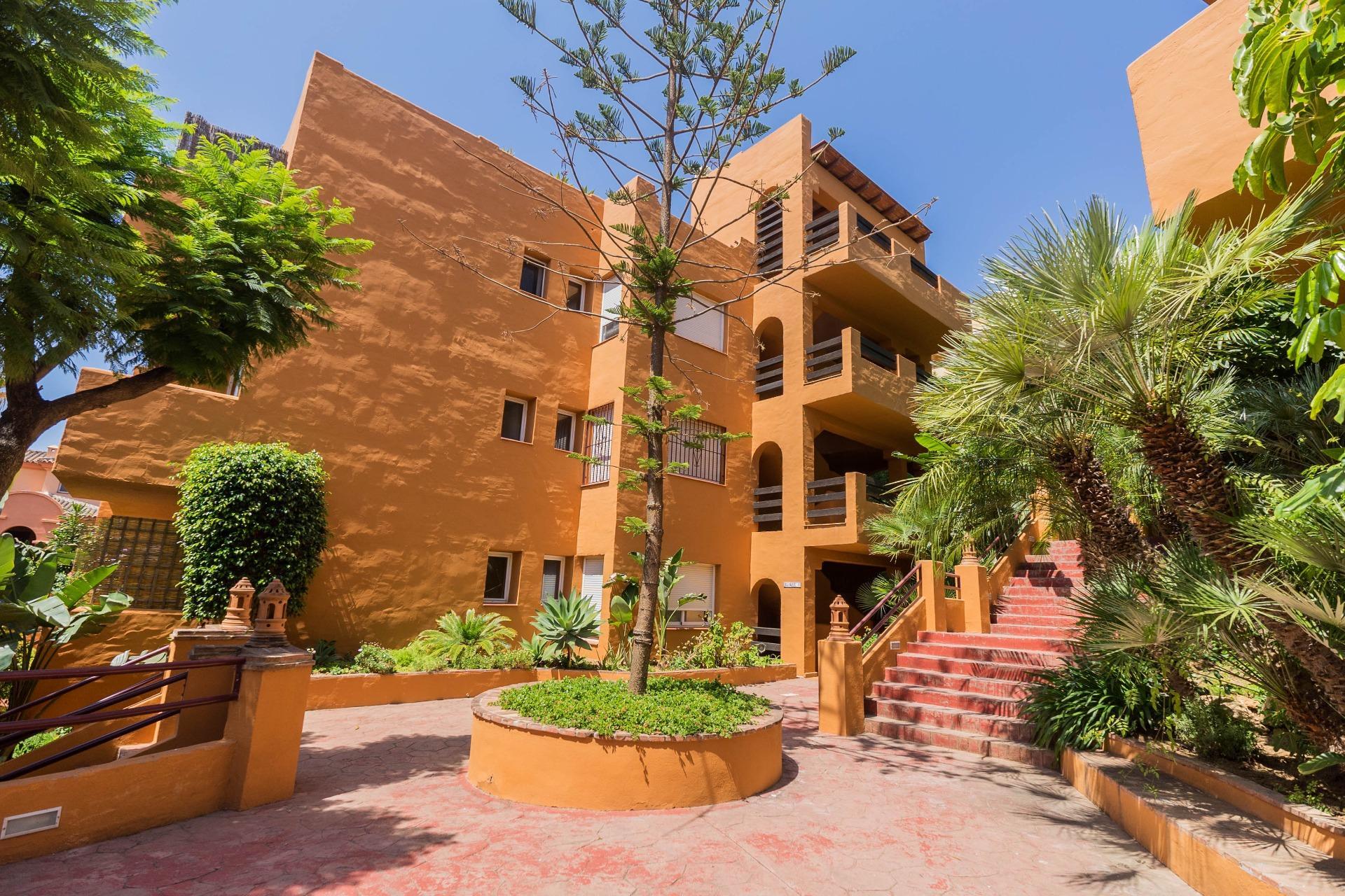 PISO A LA VENTA EN RIVIERA DEL SOL