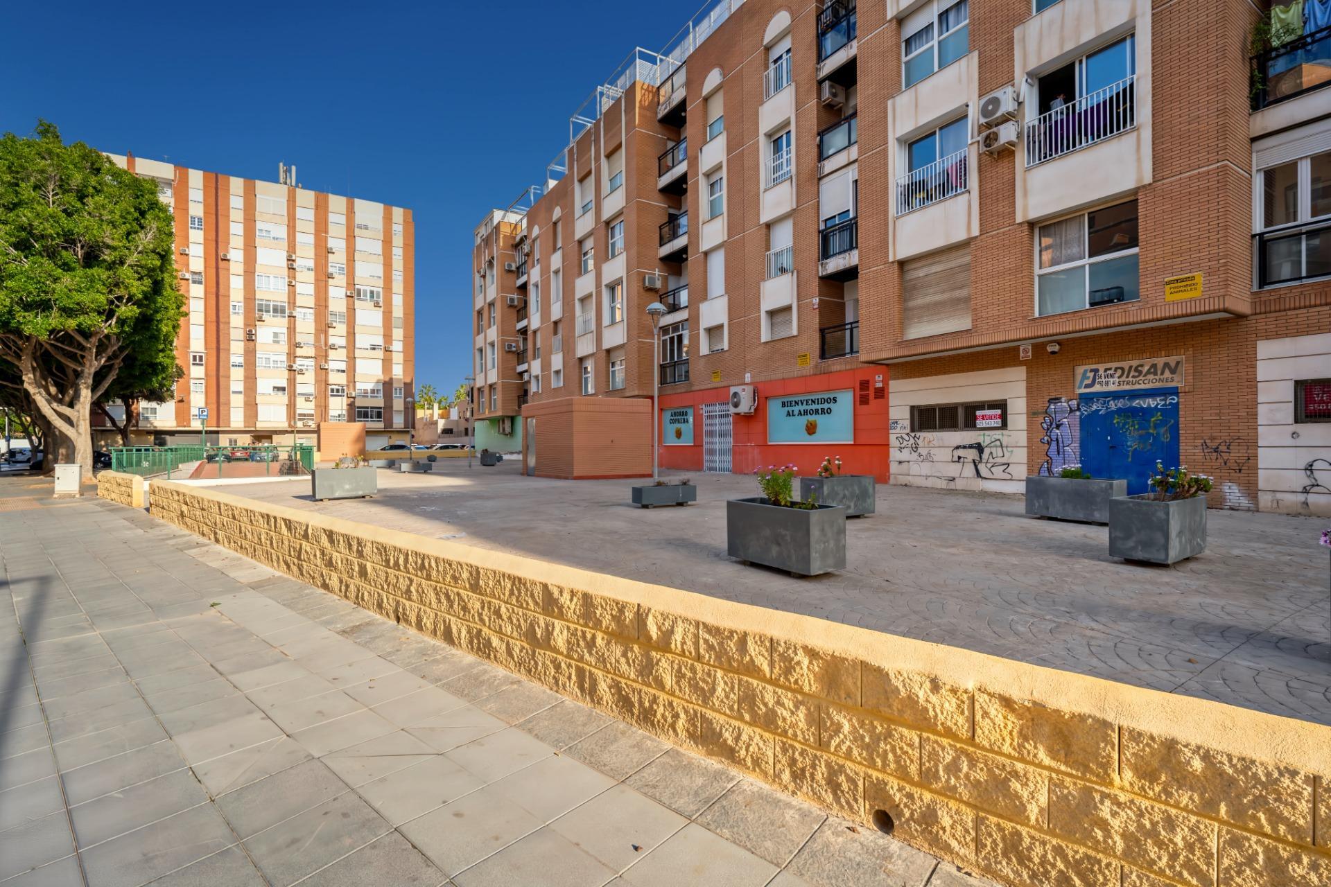 Desesperado con el aparcamiento, no busques más, amplia plaza de garaje en venta