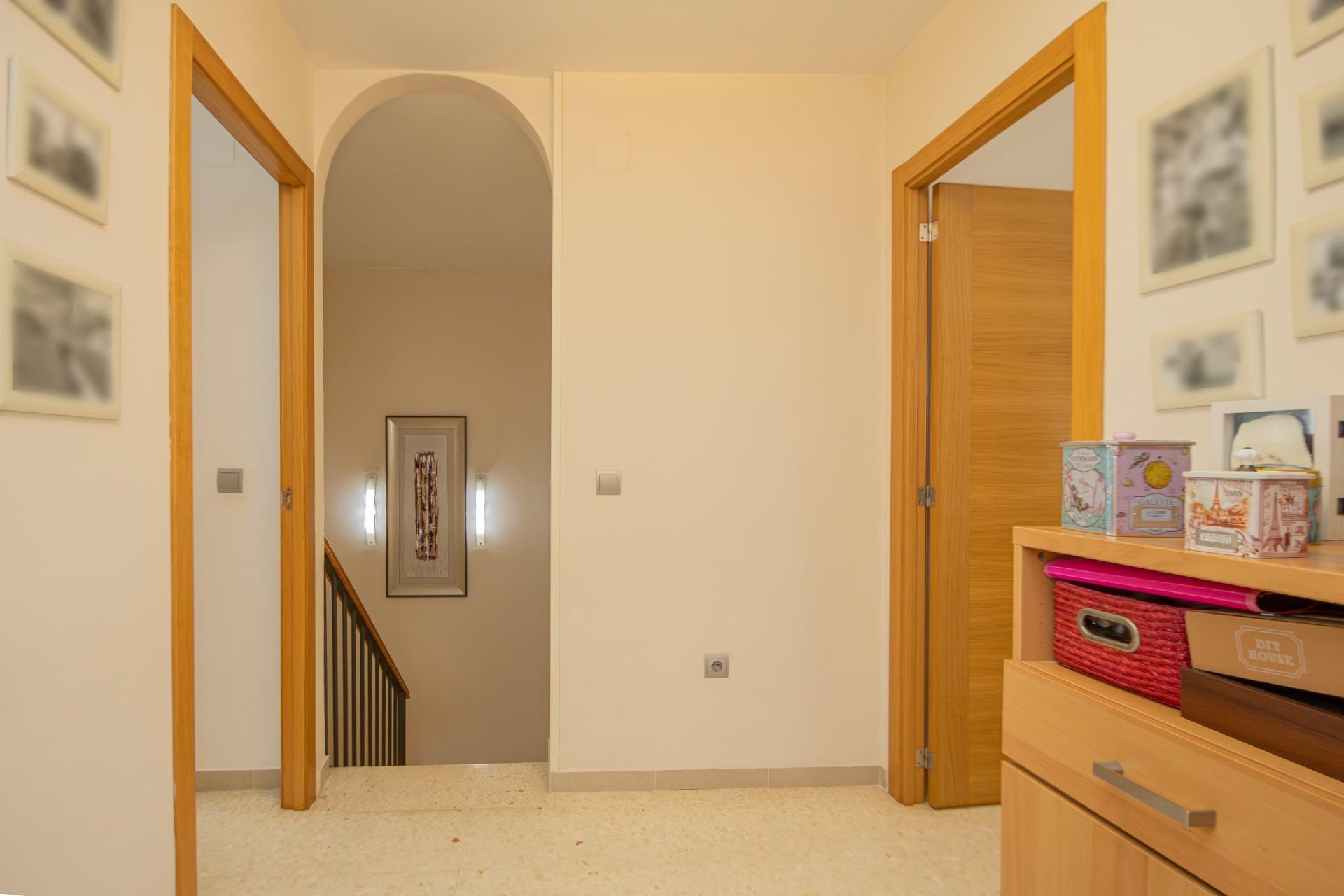 PRECIOSO PISO DUPLEX EN PINO MONTANO