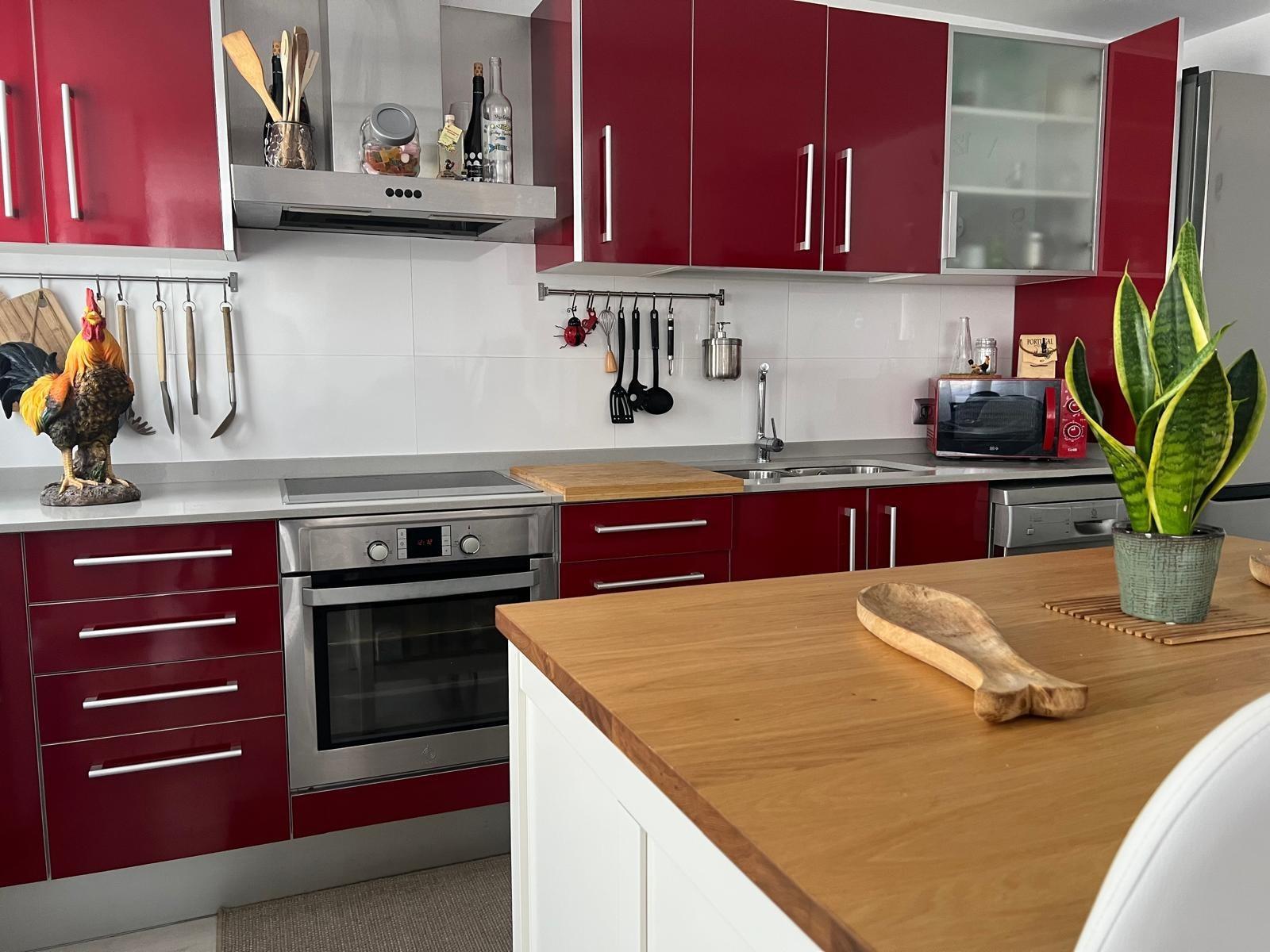 EXCLUSIVO ÁTICO CON TERRAZA PRIVADA EN LA CUBIERTA Y VISTAS AL PUERTO