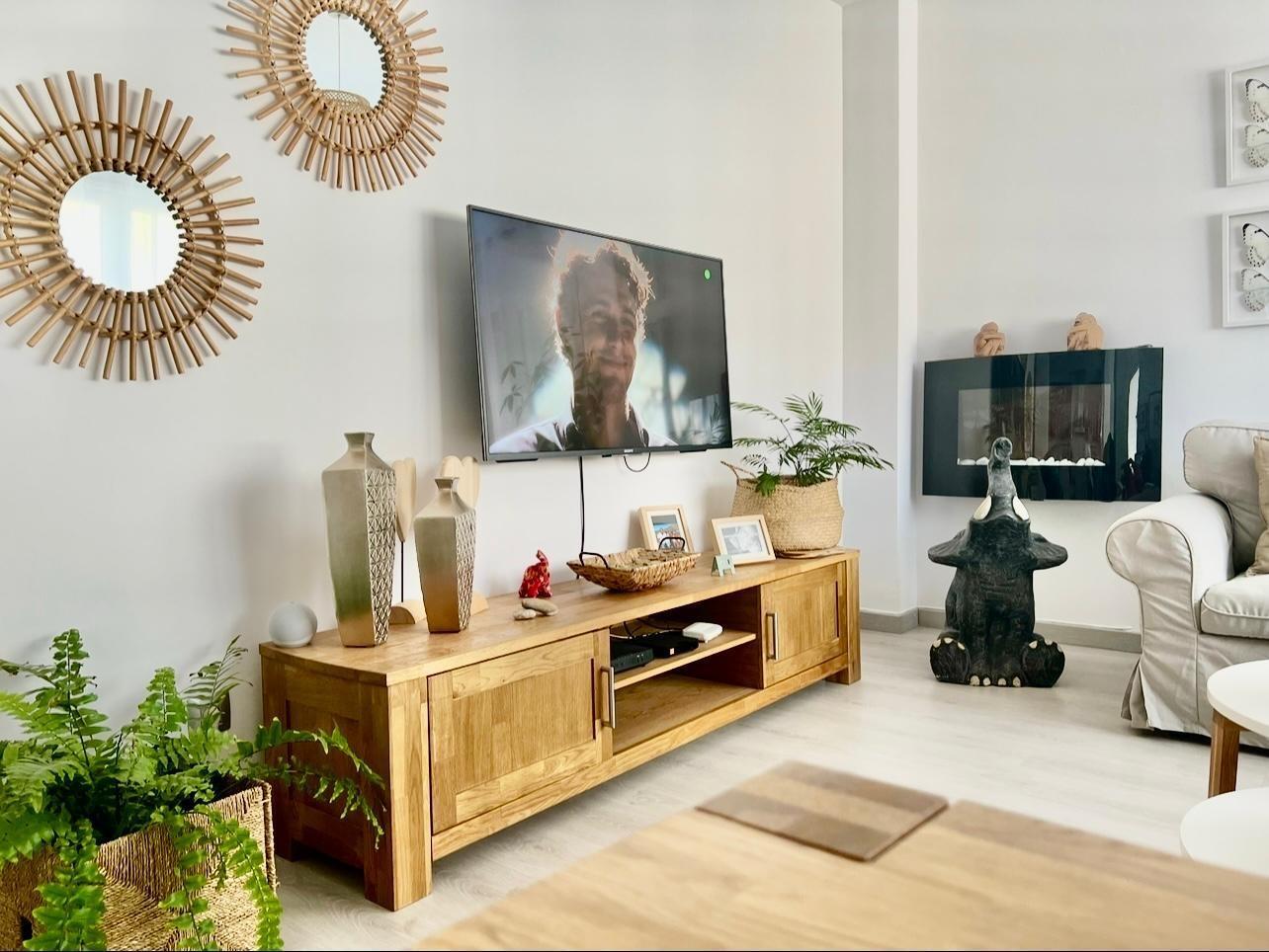 EXCLUSIVO ÁTICO CON TERRAZA PRIVADA EN LA CUBIERTA Y VISTAS AL PUERTO