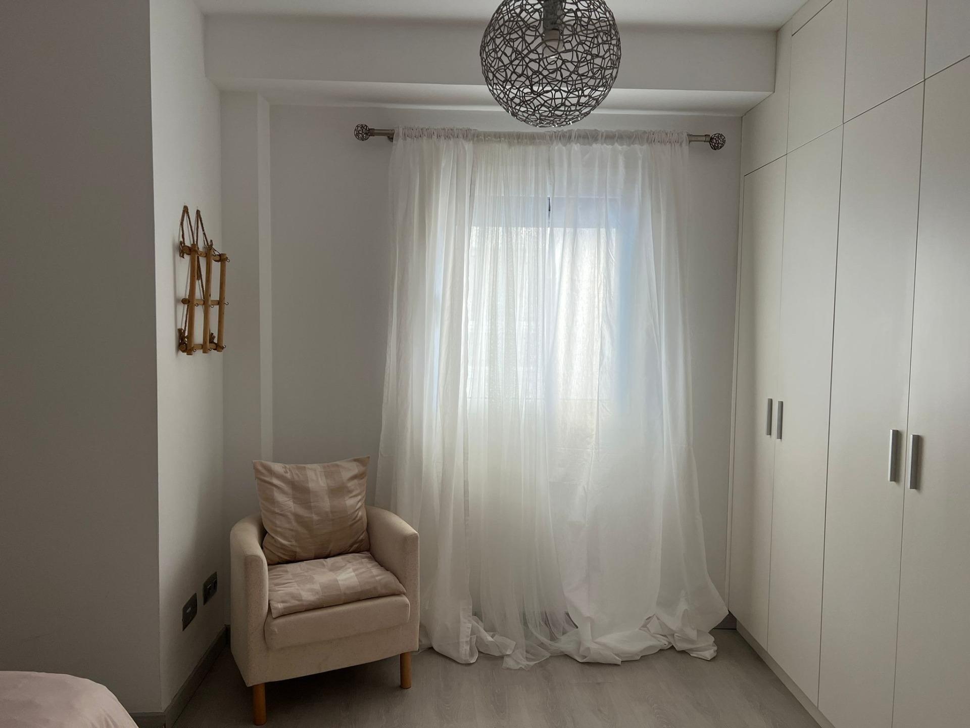 EXCLUSIVO ÁTICO CON TERRAZA PRIVADA EN LA CUBIERTA Y VISTAS AL PUERTO