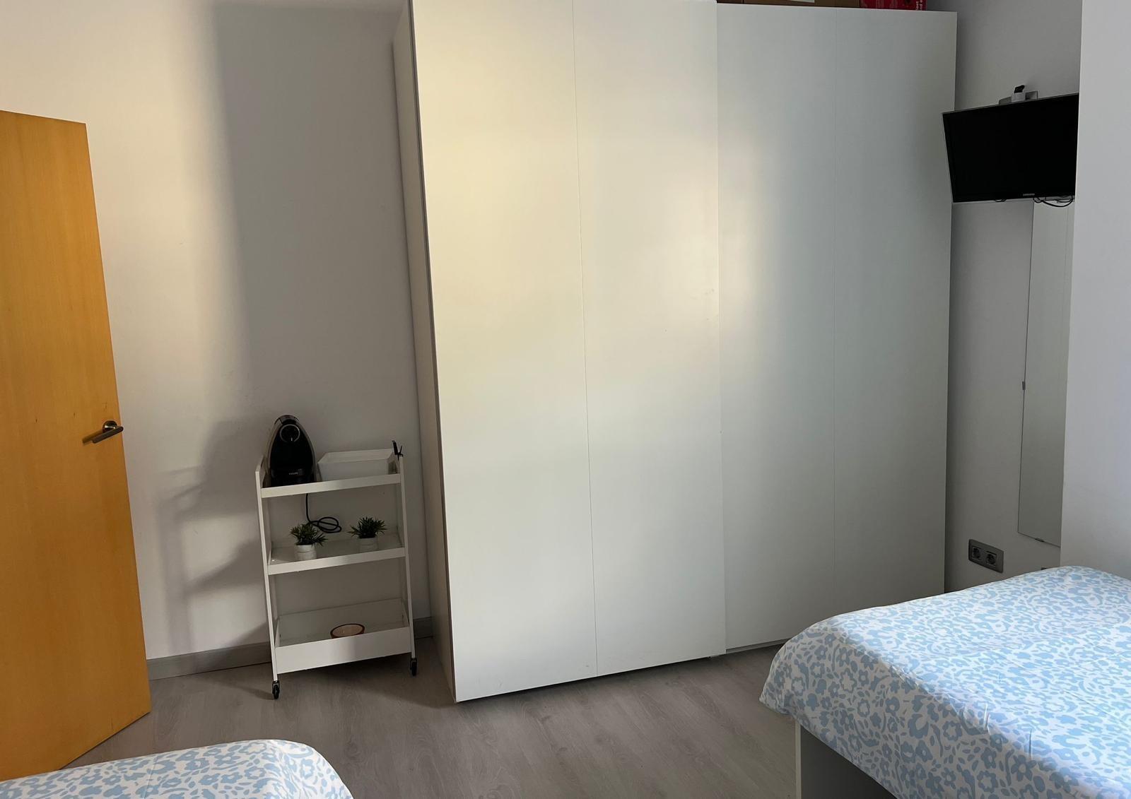 EXCLUSIVO ÁTICO CON TERRAZA PRIVADA EN LA CUBIERTA Y VISTAS AL PUERTO