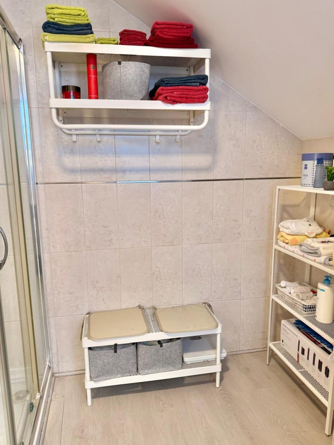 EXCLUSIVO ÁTICO CON TERRAZA PRIVADA EN LA CUBIERTA Y VISTAS AL PUERTO