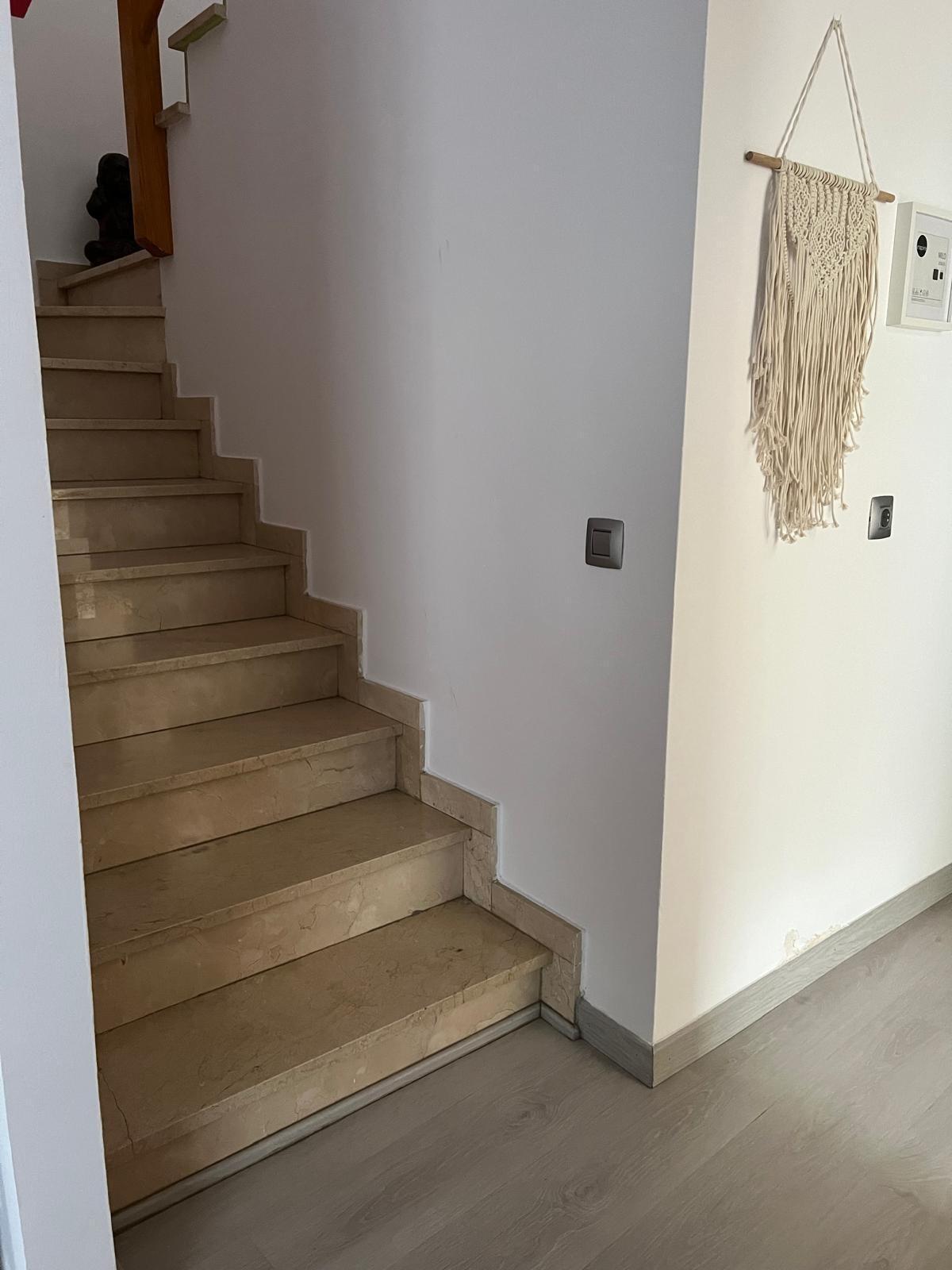 EXCLUSIVO ÁTICO CON TERRAZA PRIVADA EN LA CUBIERTA Y VISTAS AL PUERTO