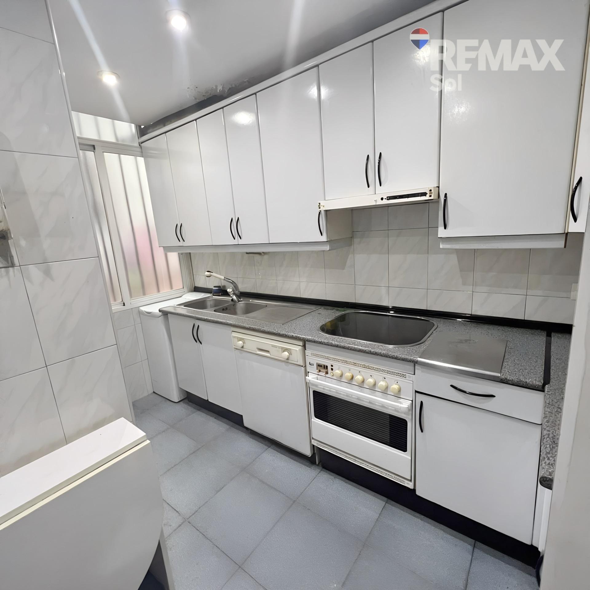 Piso en venta en Calle San Graciano Moscardó, Madrid