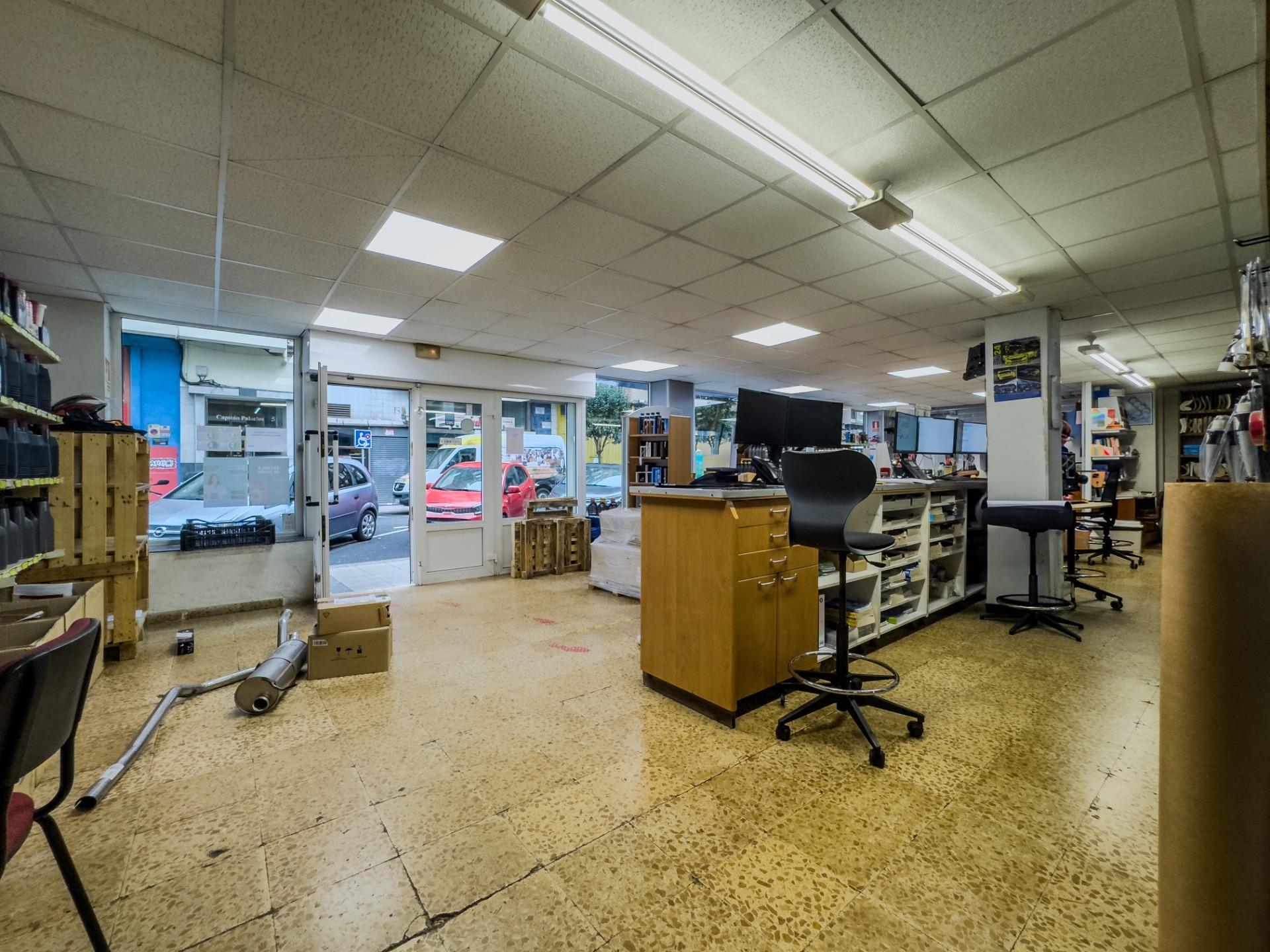 LOCAL COMERCIAL EN LA C/CAPITAN PALACIOS