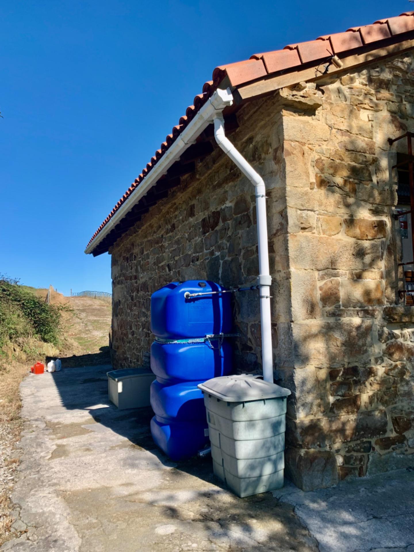 CABAÑA de Piedra Pasiega en San Roque Riomiera, Merilla