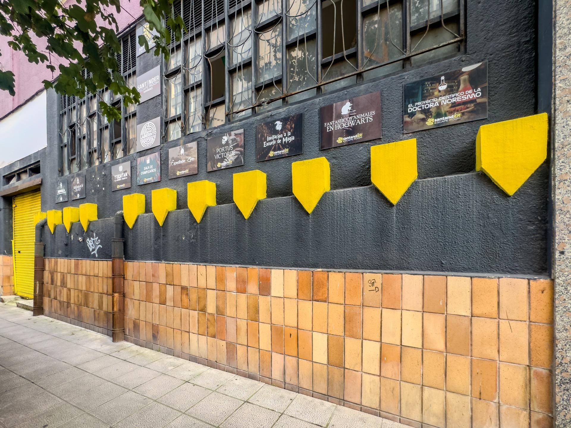 LOCAL COMERCIAL DIVIDIDO EN DOS EN LA C/ALTA Y C/ISAAC PERAL