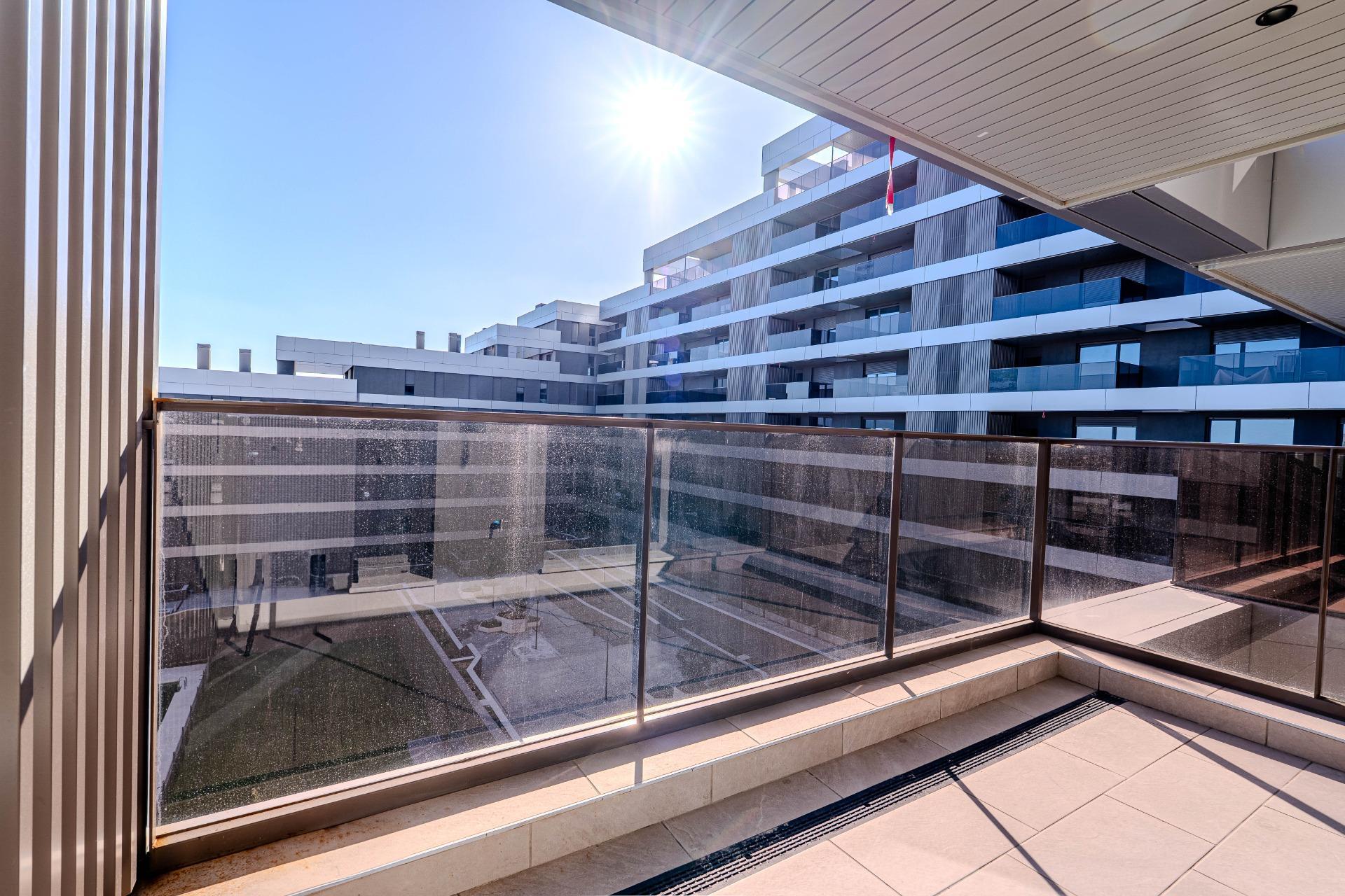 Exclusivo piso con vistas panorámicas, domótica y absoluto confort.