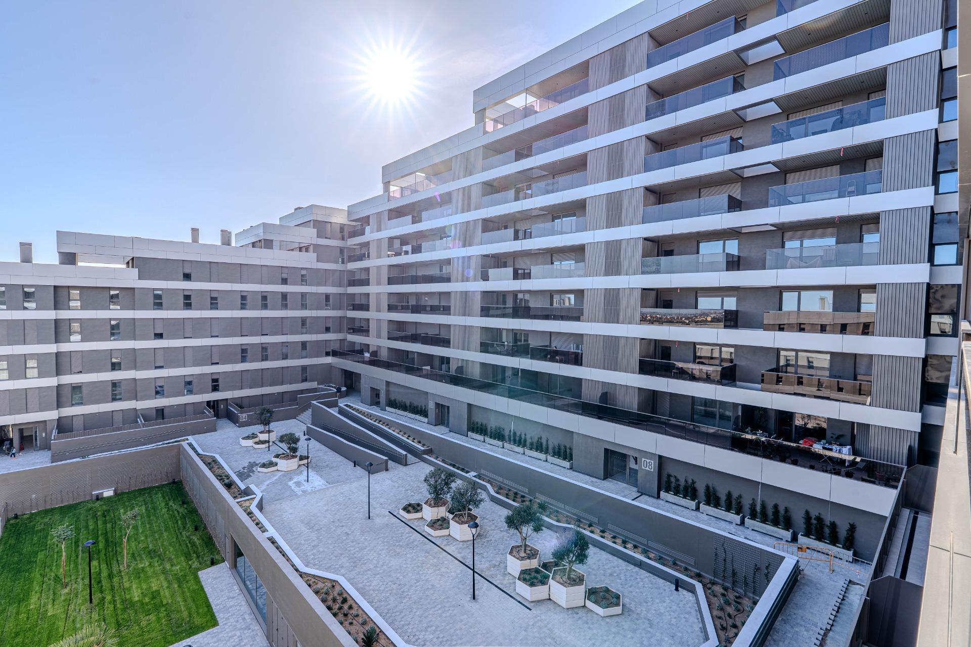 Exclusivo piso con vistas panorámicas, domótica y absoluto confort.