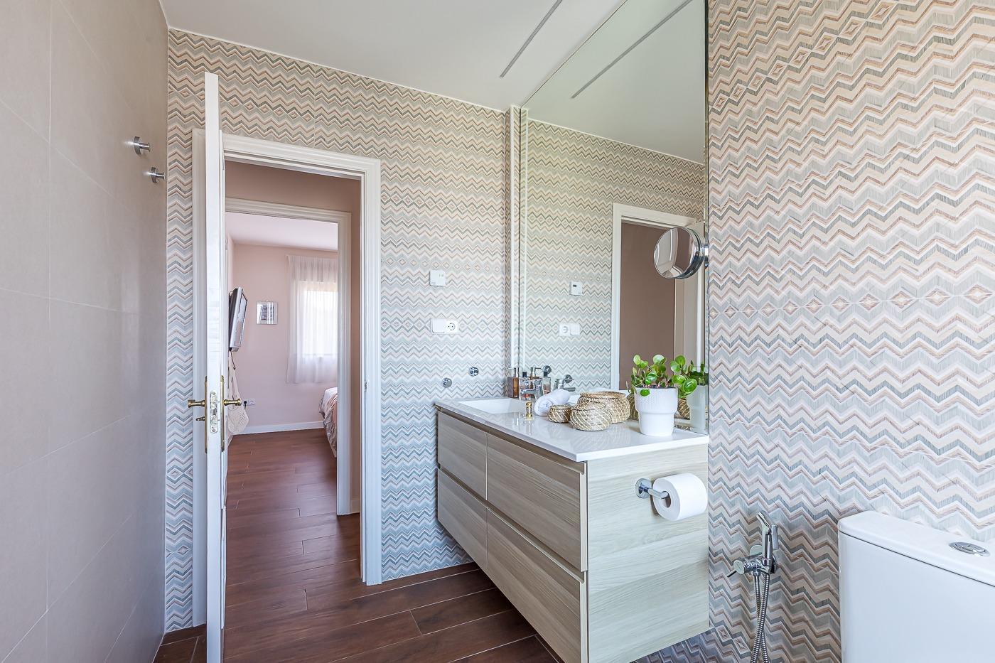 Chalet independiente en una sola planta.