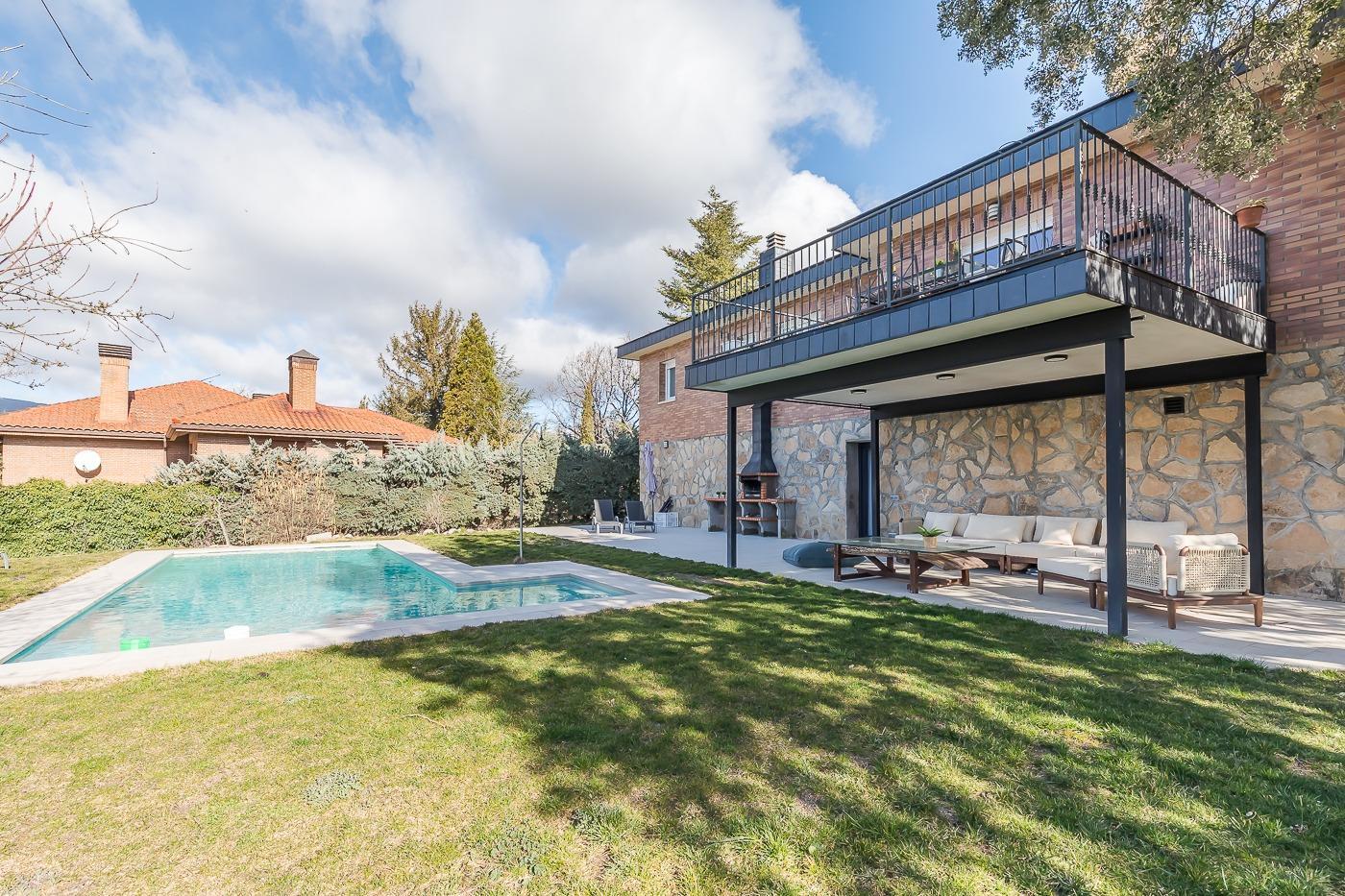 Chalet independiente en una sola planta.