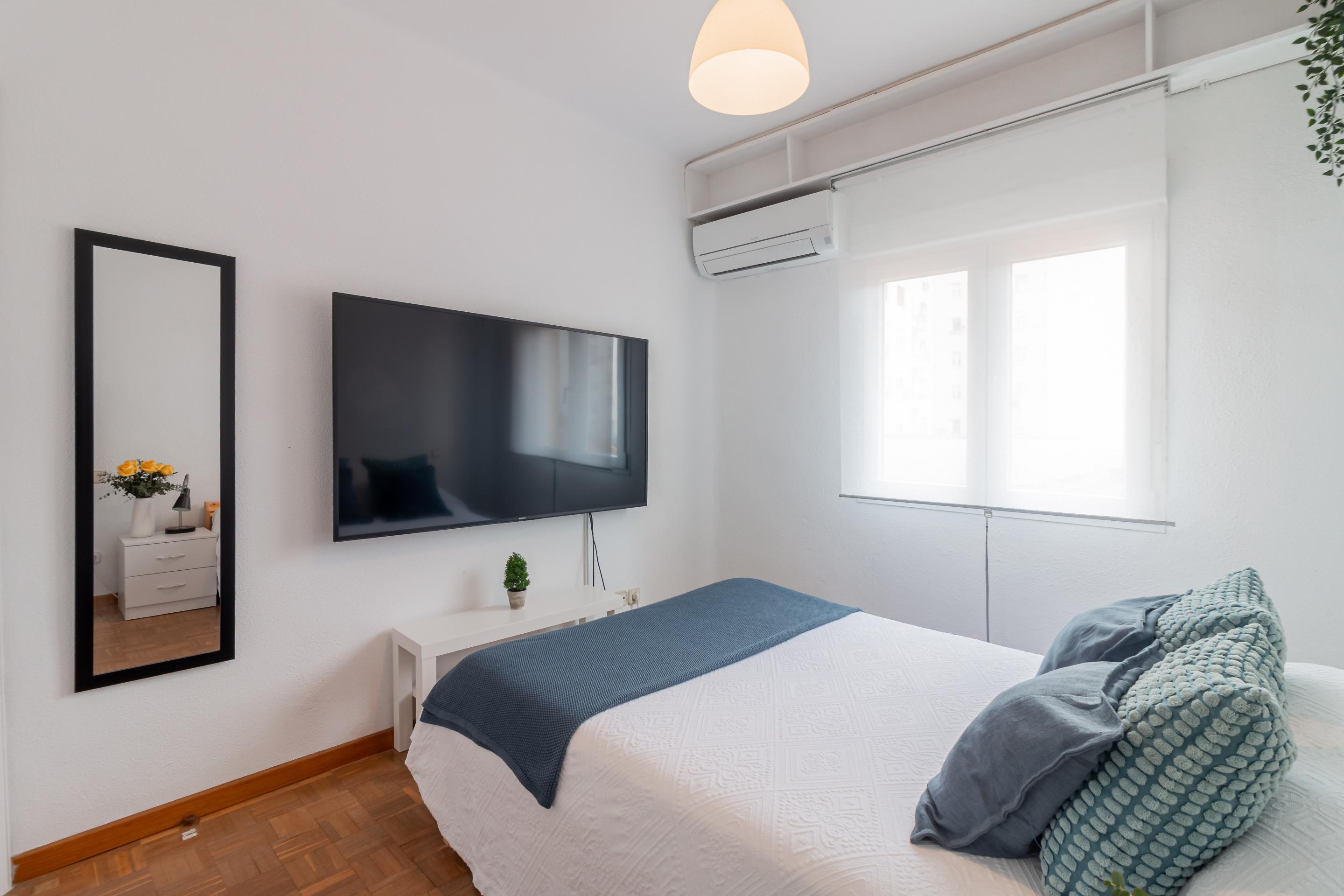 Piso en Alquiler de 2 dormitorios en calle Galileo