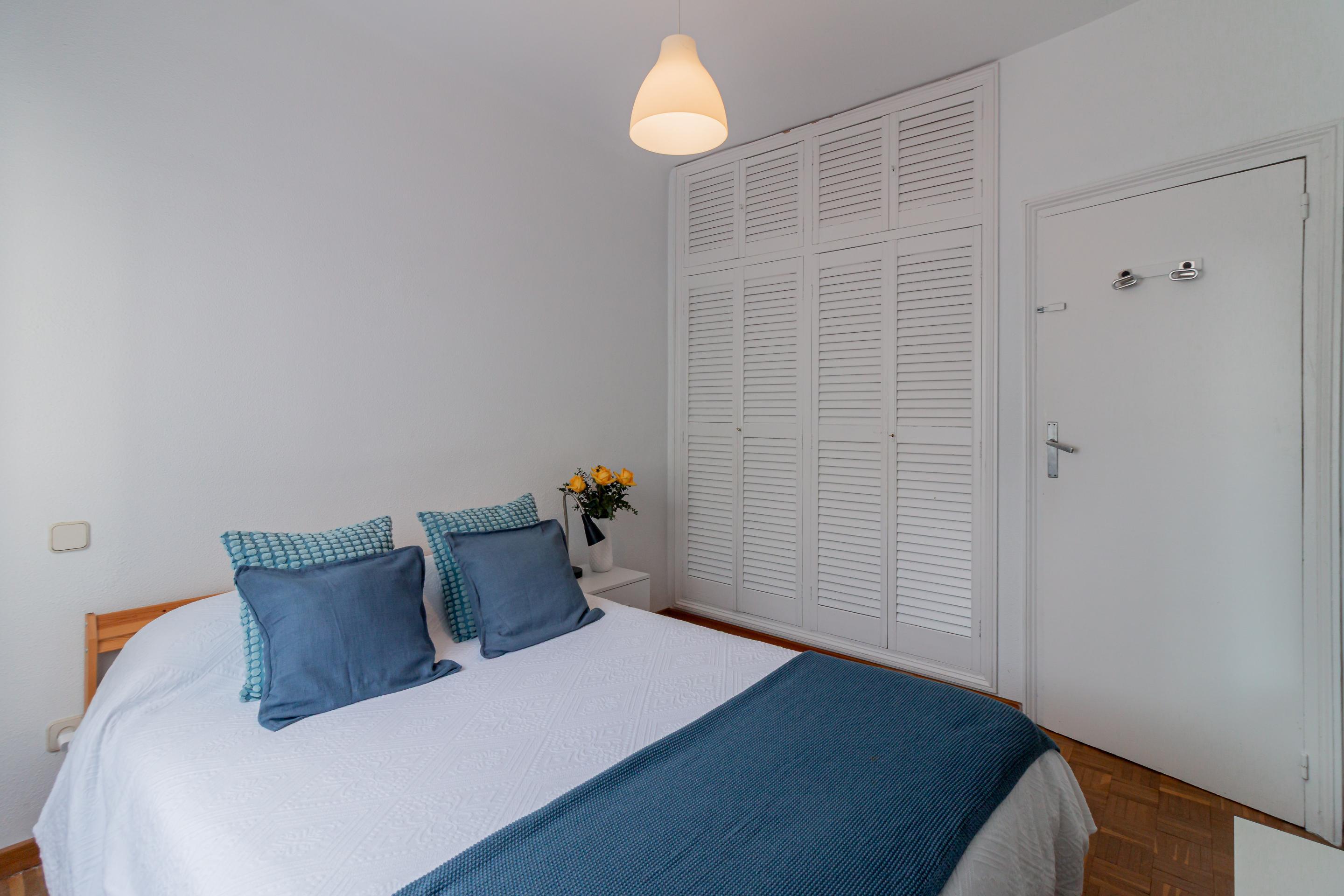 Piso en Alquiler de 2 dormitorios en calle Galileo