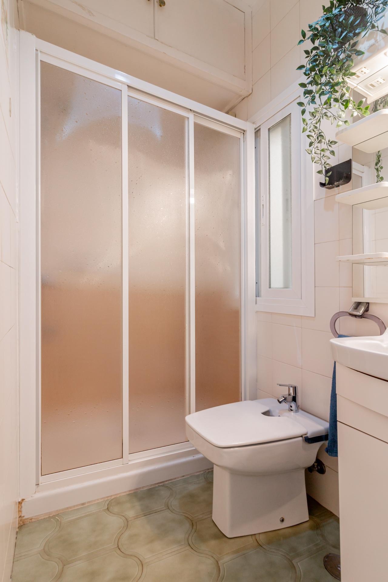 Piso en Alquiler de 2 dormitorios en calle Galileo